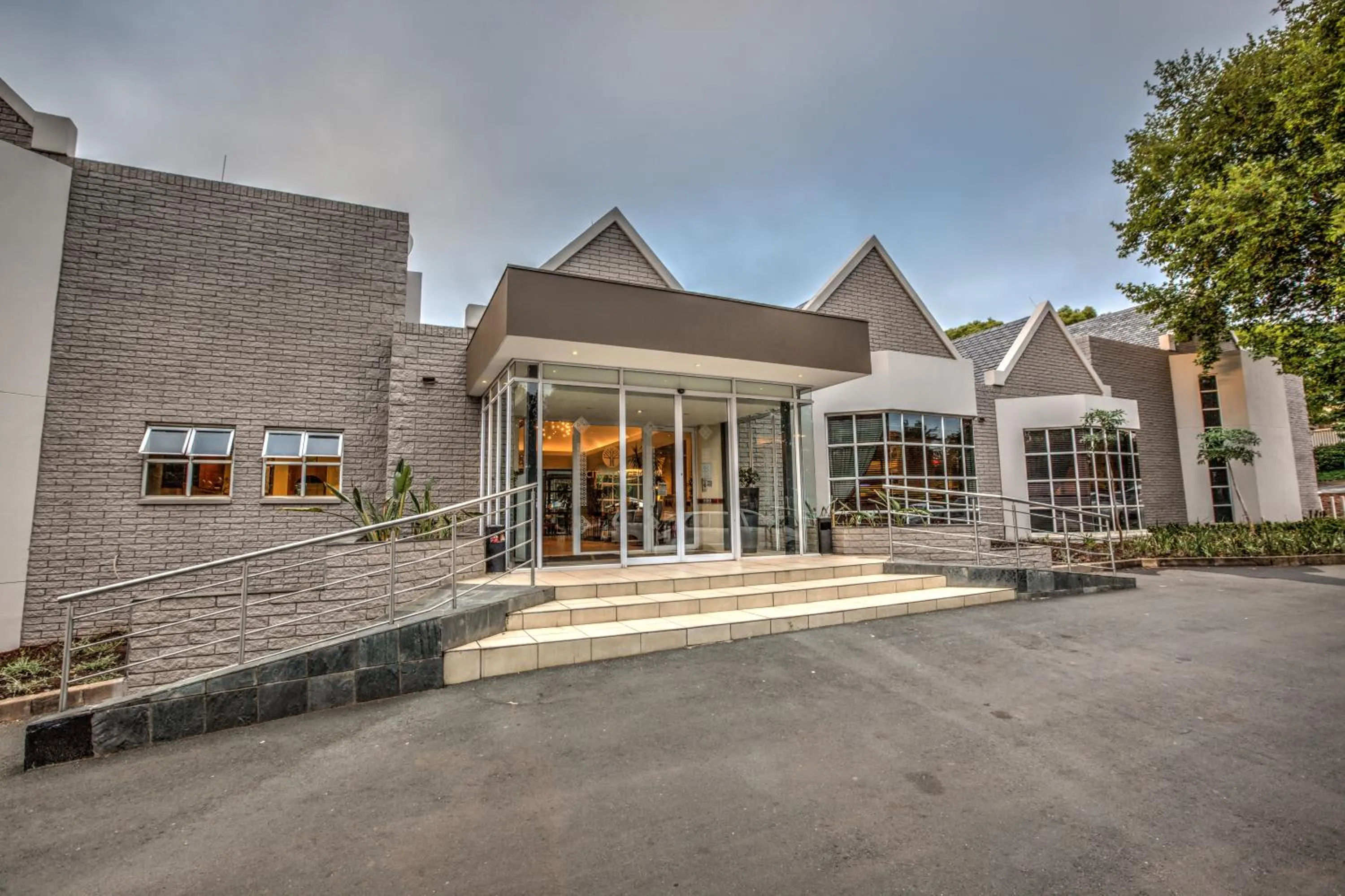 Facade/entrance in City Lodge Hotel Bryanston
