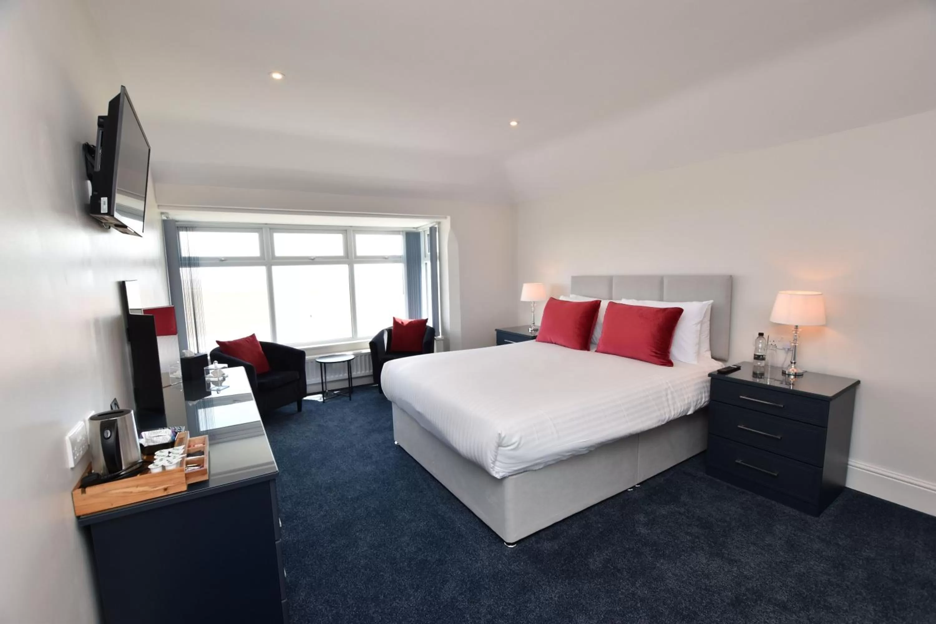 Bed in Kingsway Hotel.