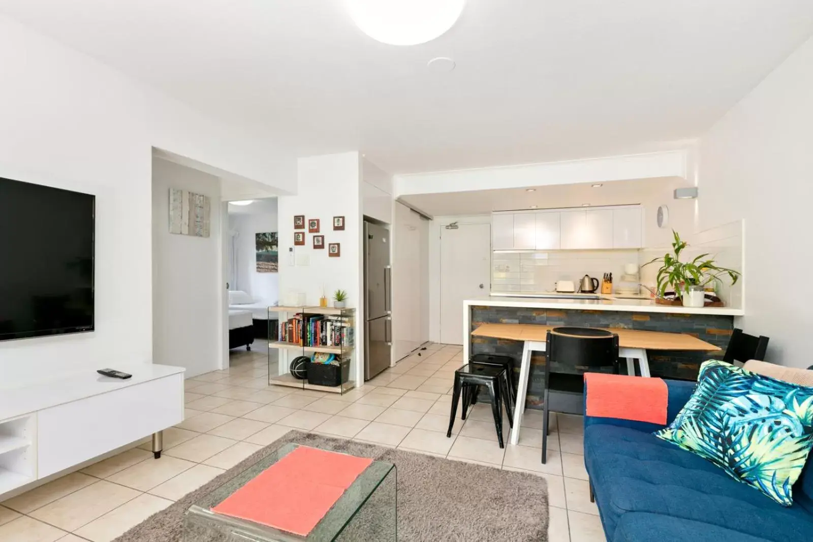 Living room, Seating Area in Reef Gateway Apartments