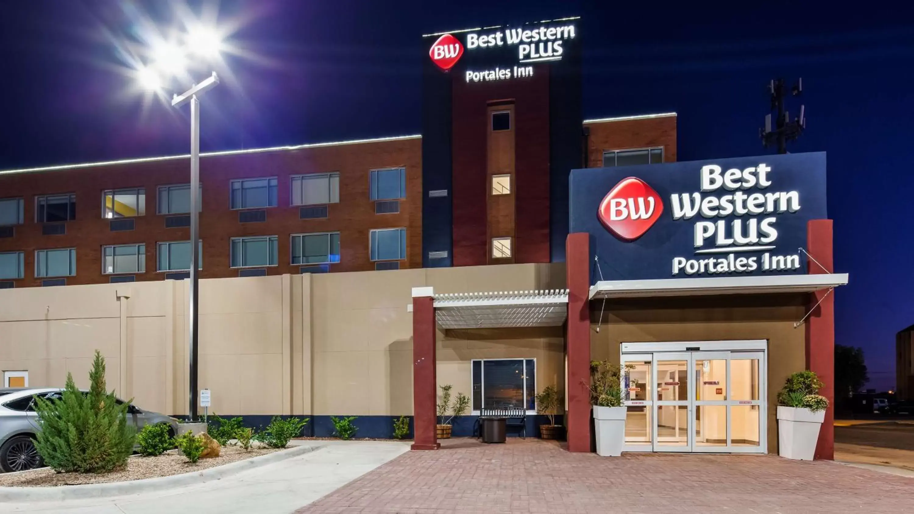 Property Building in Best Western Plus Portales Inn