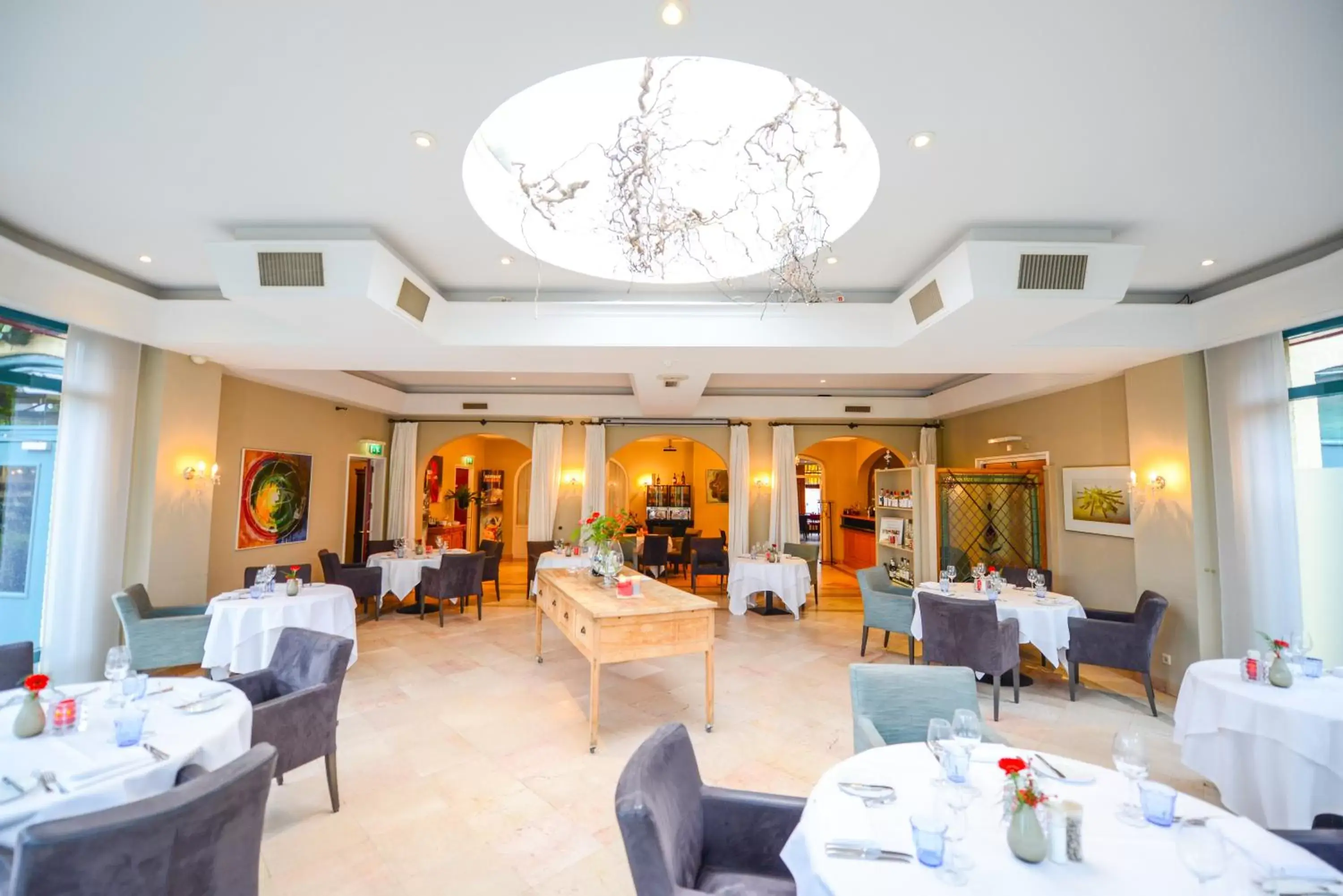 Restaurant/places to eat, Banquet Facilities in Hotel Munten