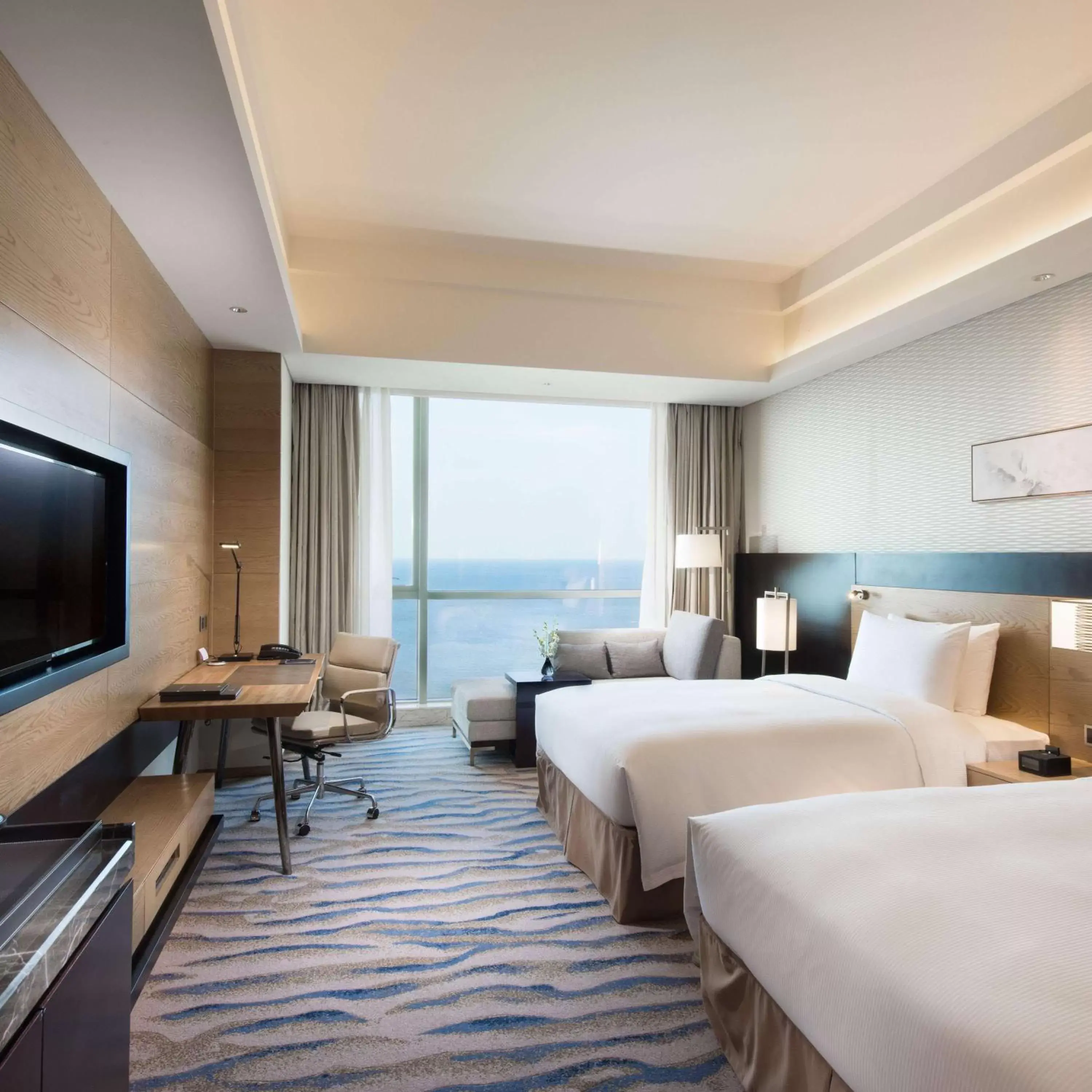 Bed in Hilton Yantai Golden Coast