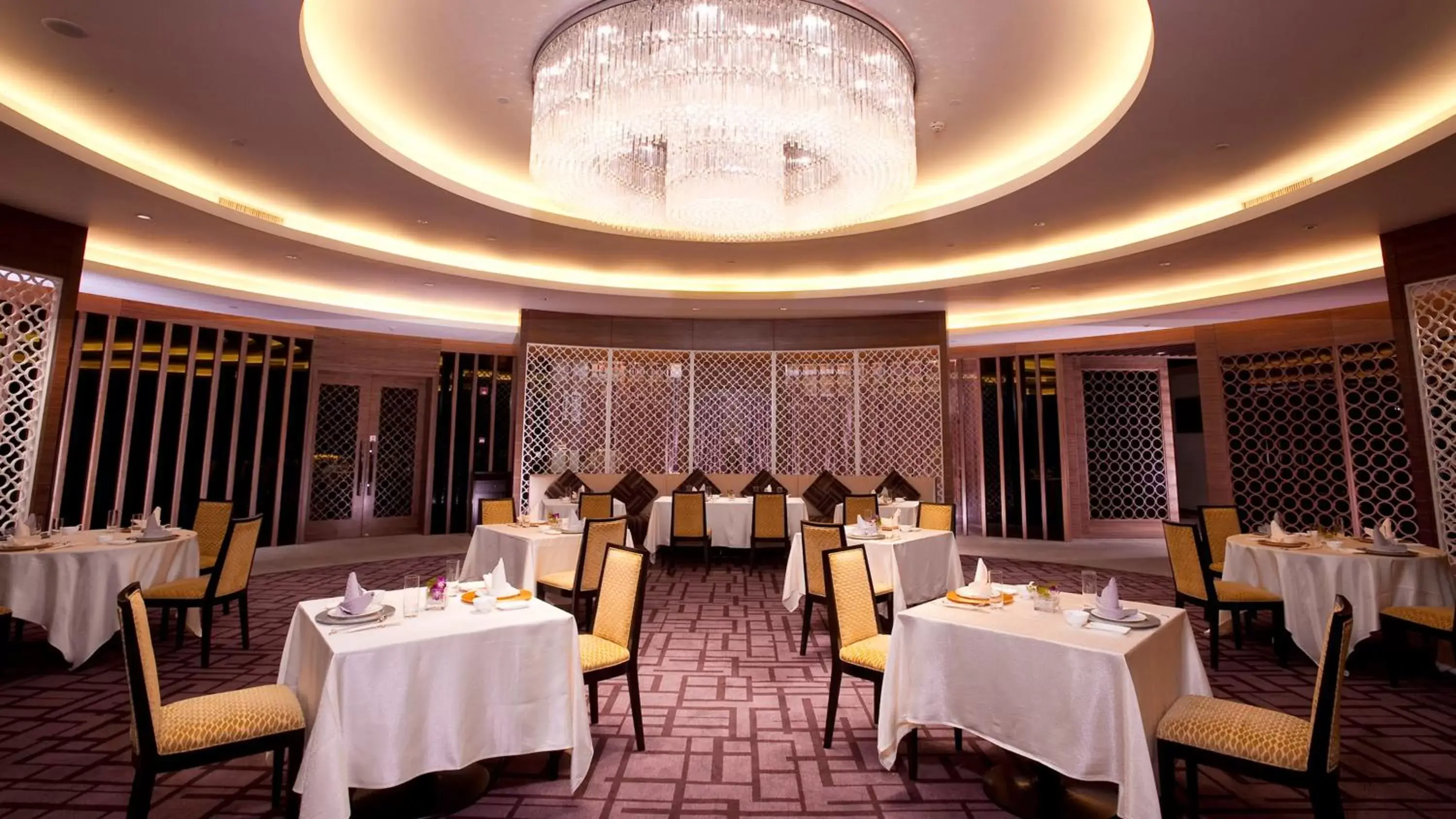 Restaurant/Places to Eat in Holiday Inn Tianjin Riverside, an IHG Hotel