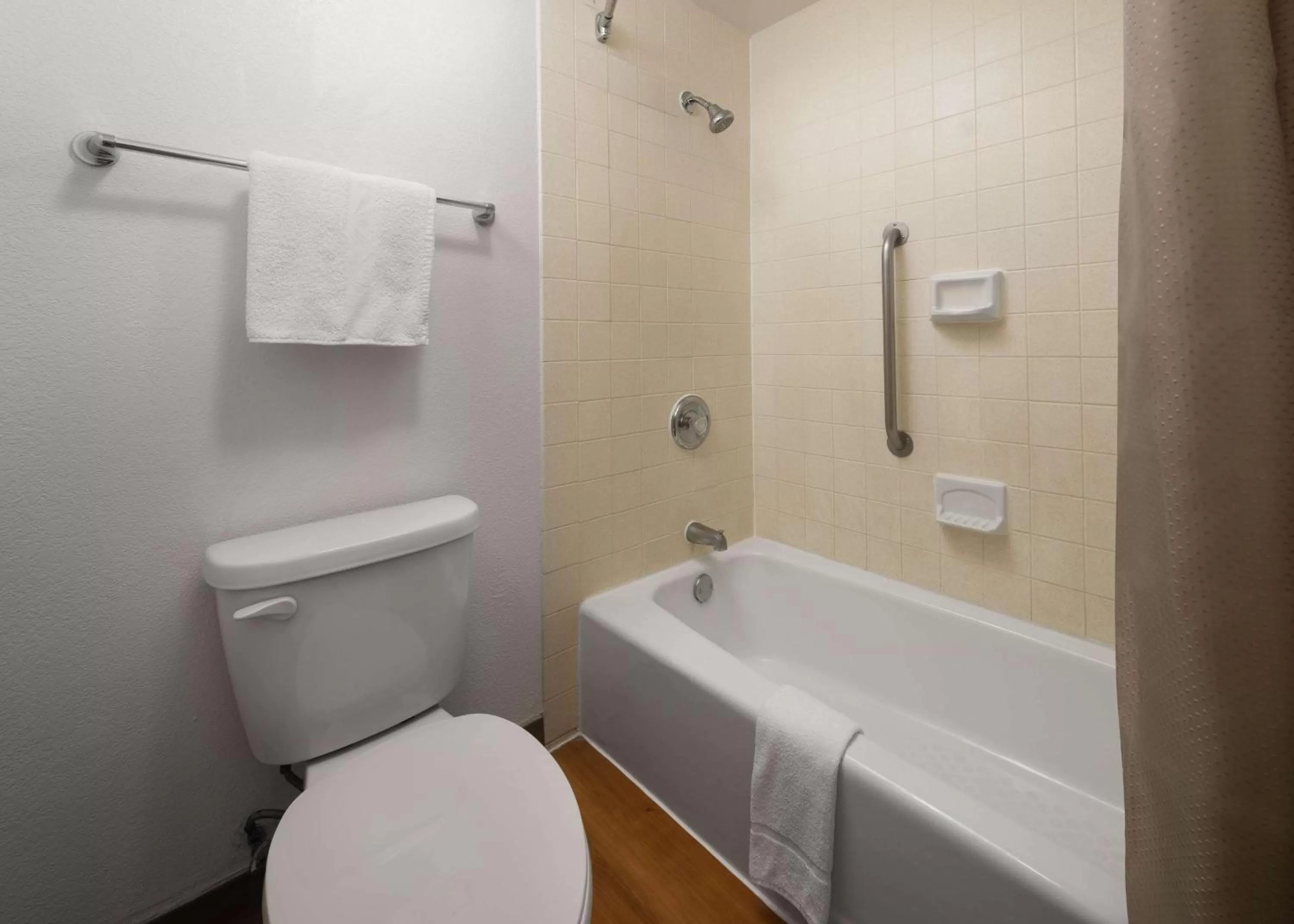 Bathroom in Motel 6 San Simeon, CA - Hearst Castle Area