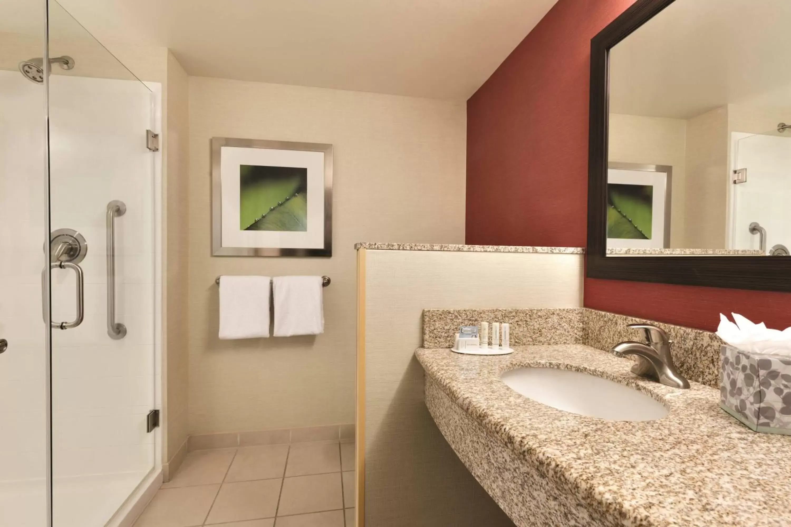 Bathroom in Courtyard by Marriott Salisbury