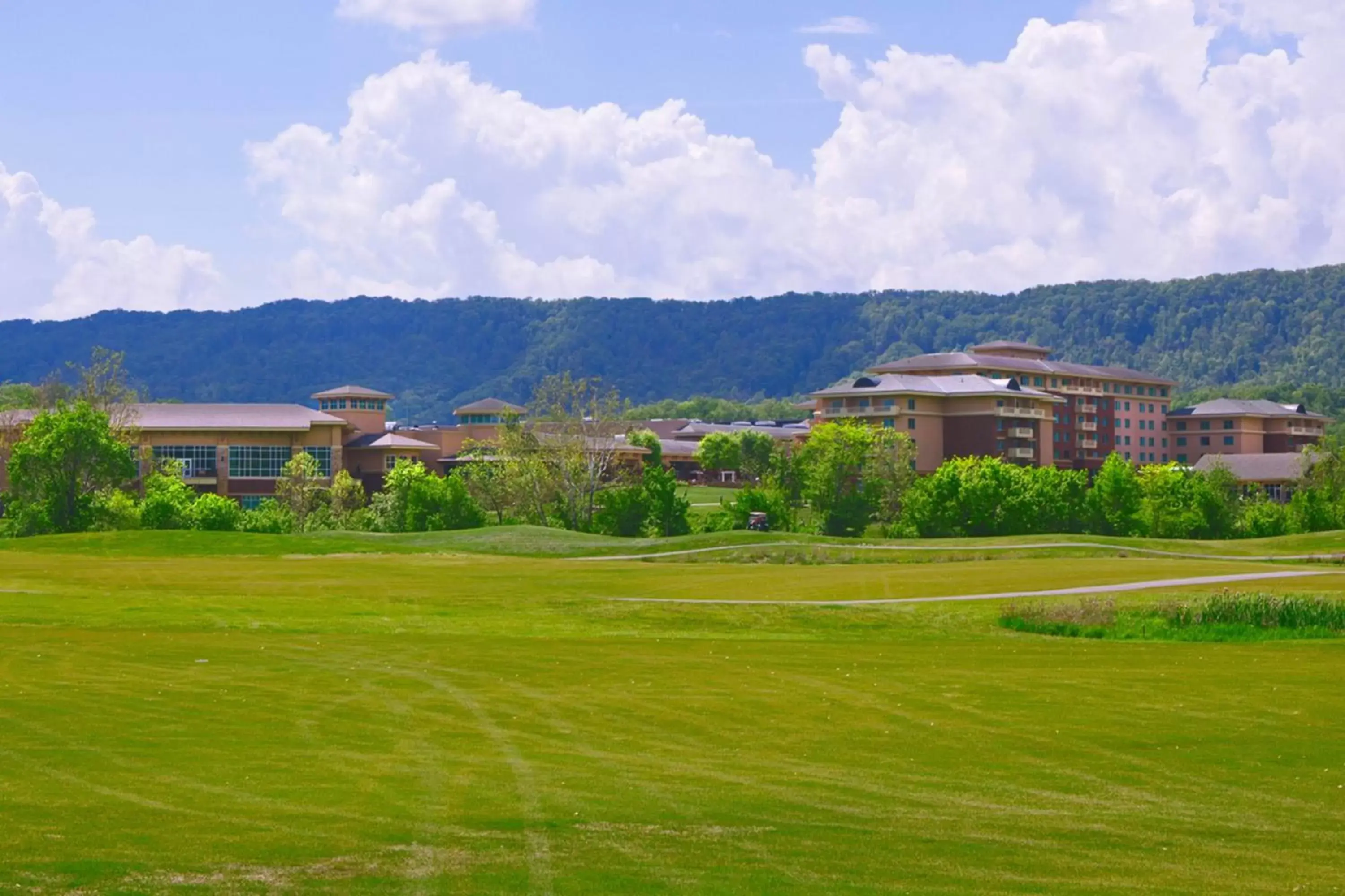 Golfcourse, Property Building in MeadowView Marriott Conference Resort and Convention Center