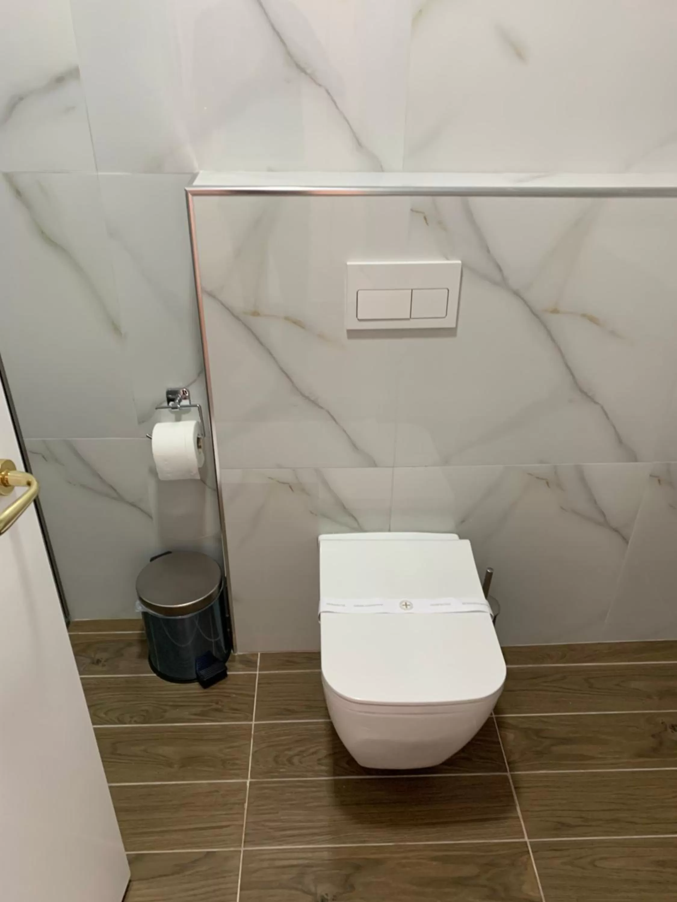 Bathroom in Grand Hotel Pogradec