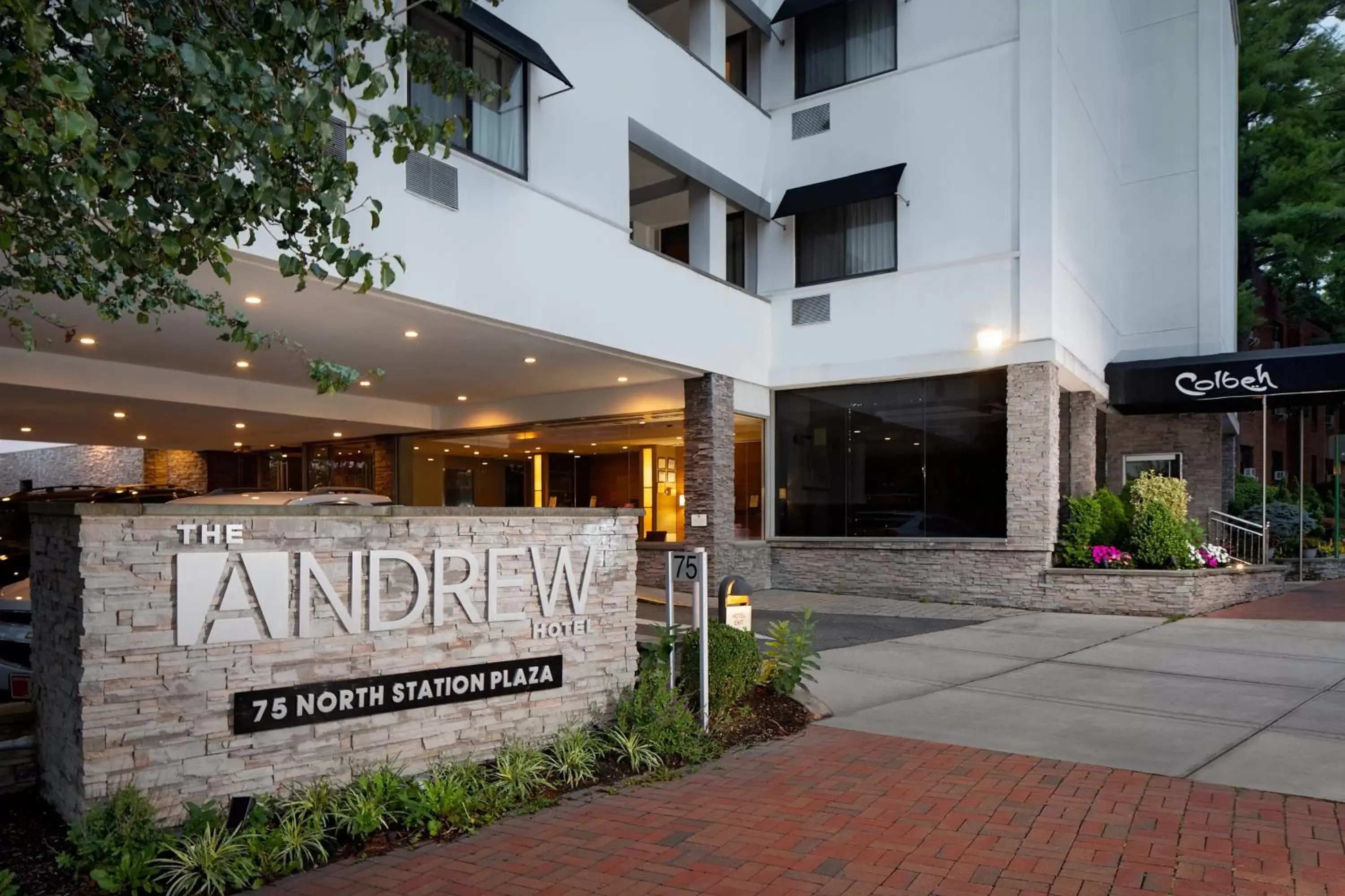 Facade/entrance, Property Logo/Sign in The Andrew Hotel