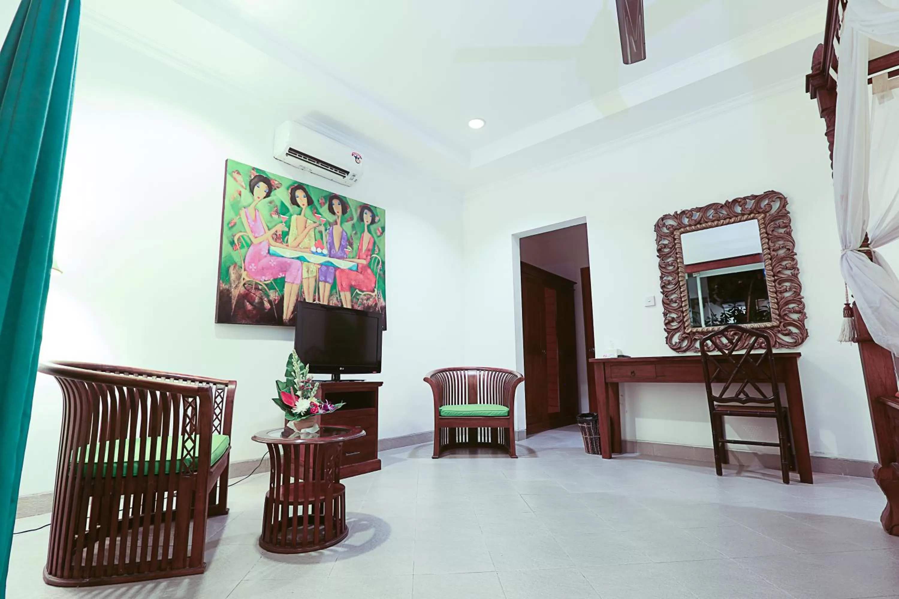 Living room in Aquarius Beach Hotel