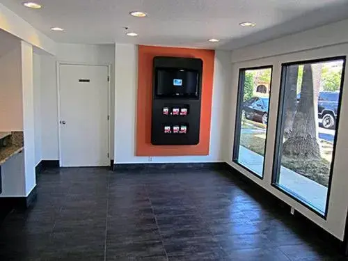 Lobby or reception in Motel 6-Fairfield, CA - Napa Valley