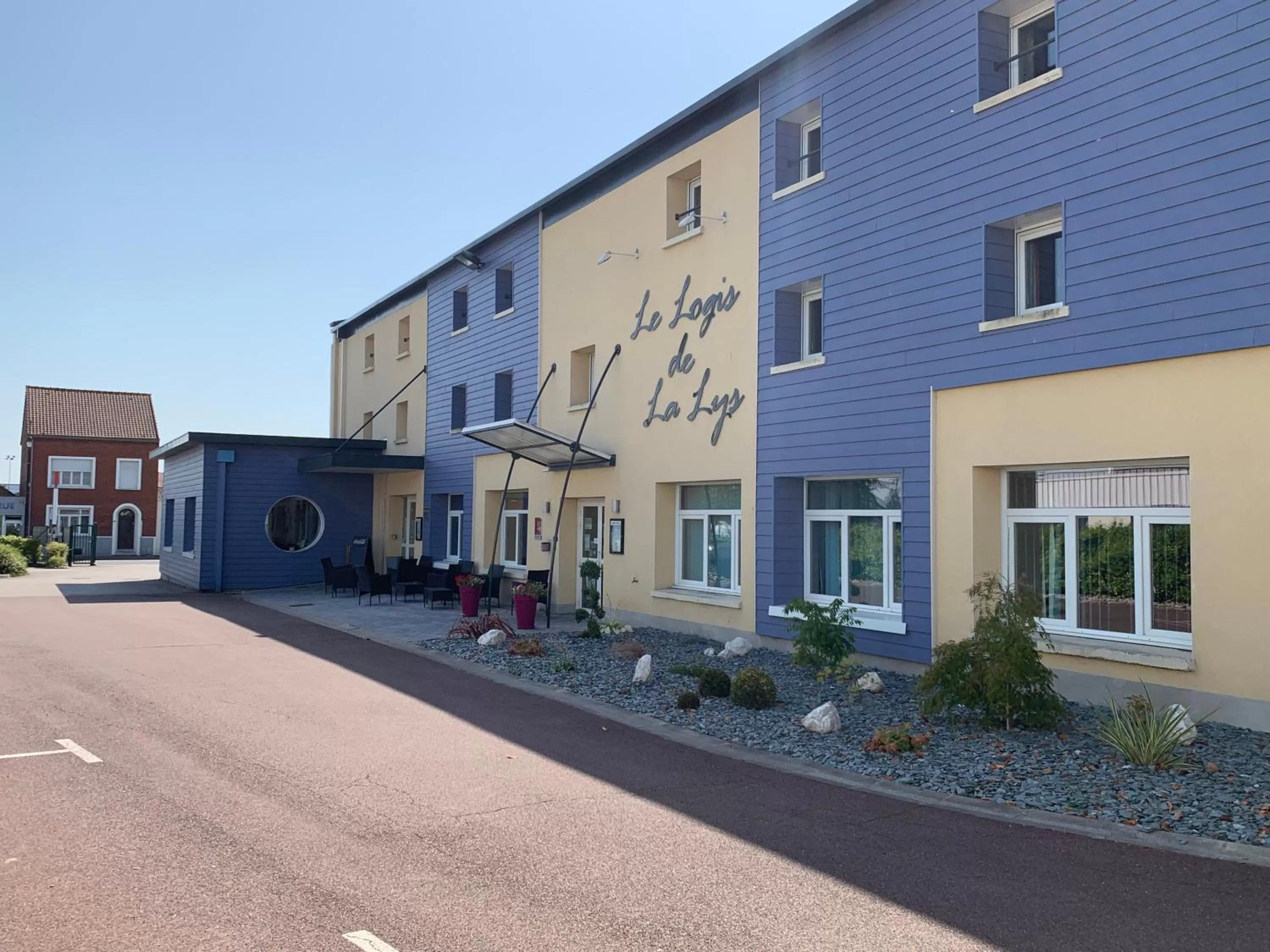 Property Building in Le Logis De La Lys