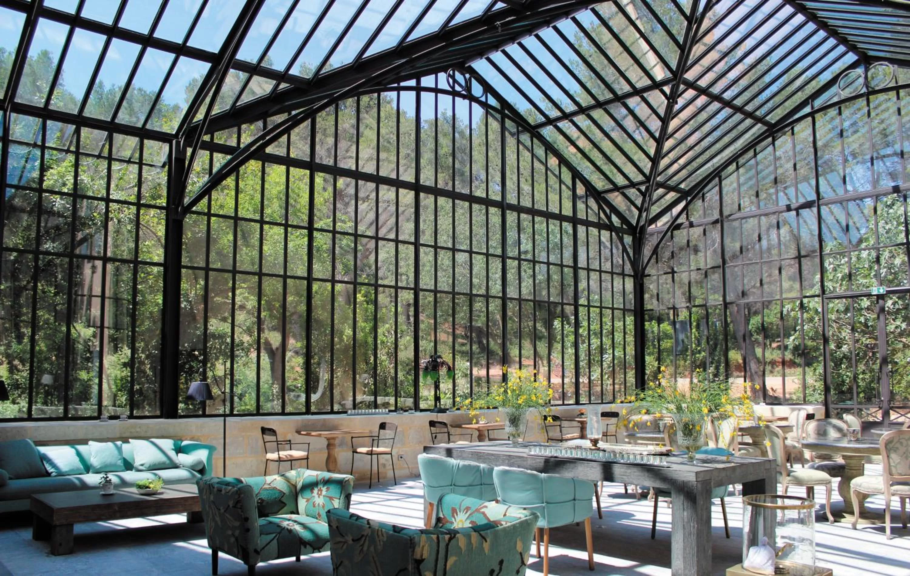 Restaurant/places to eat in Domaine De Manville