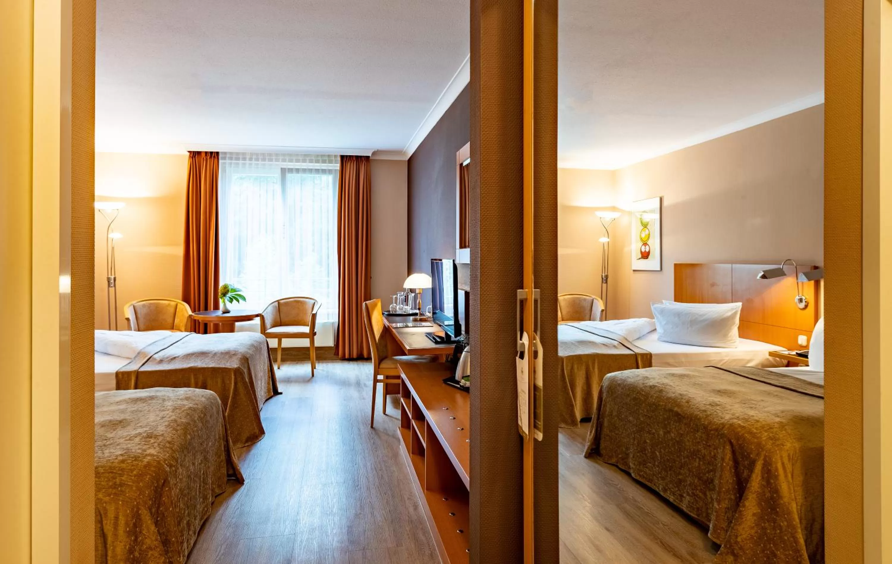 Photo of the whole room, Bed in Parkhotel Görlitz