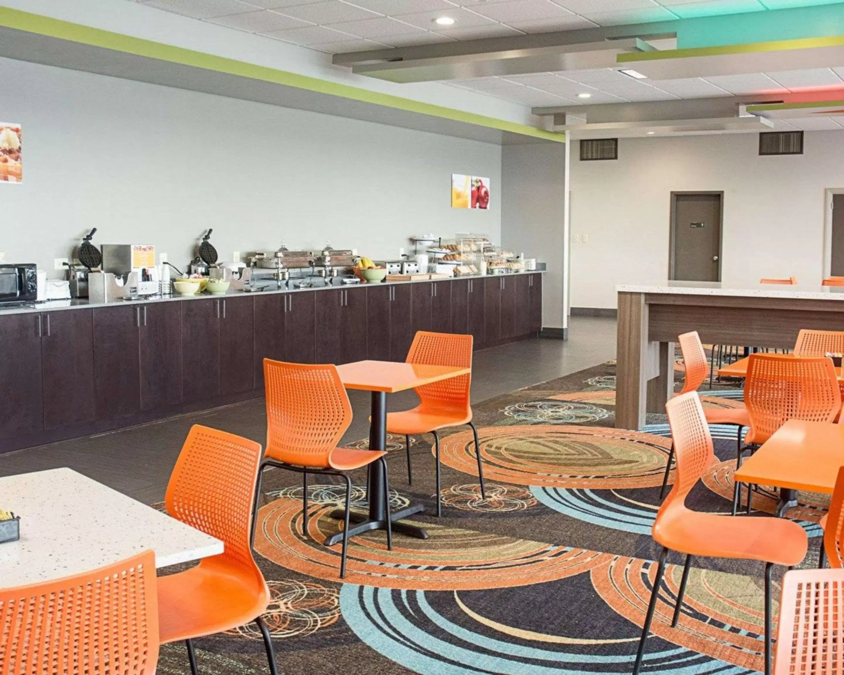 Breakfast, Restaurant/Places to Eat in Quality Inn And Suites Oceanfront