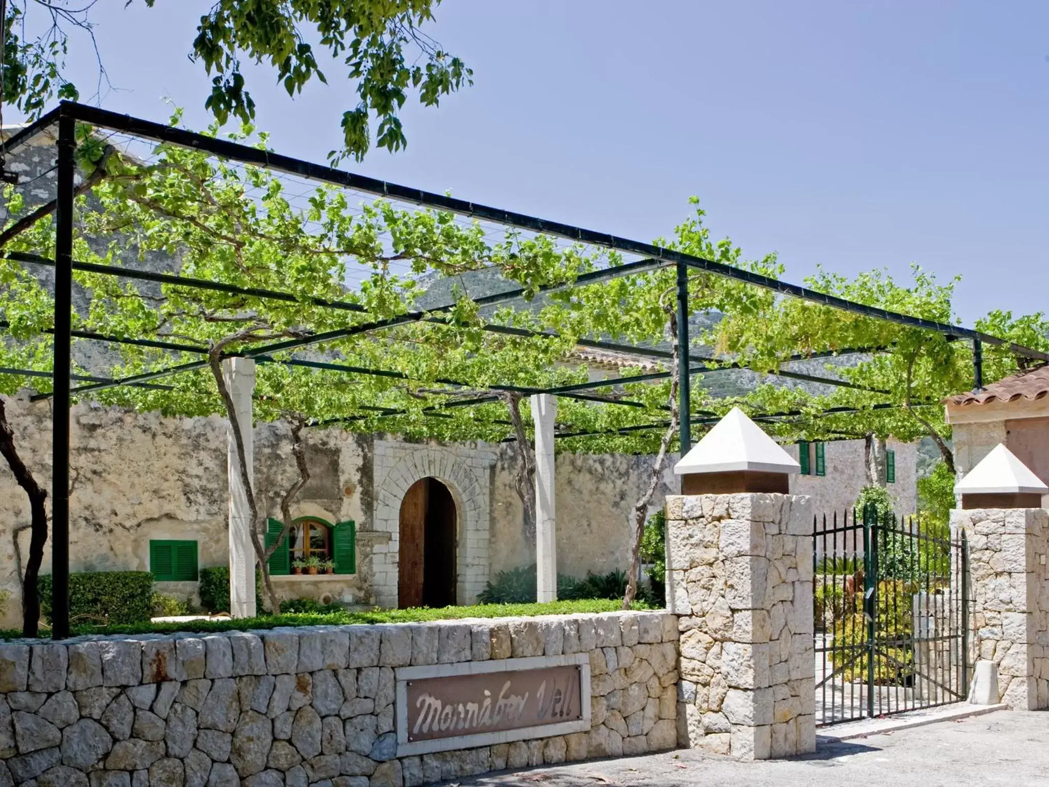 Facade/entrance in Monnàber Vell Facade/entrance in Monnàber Vell