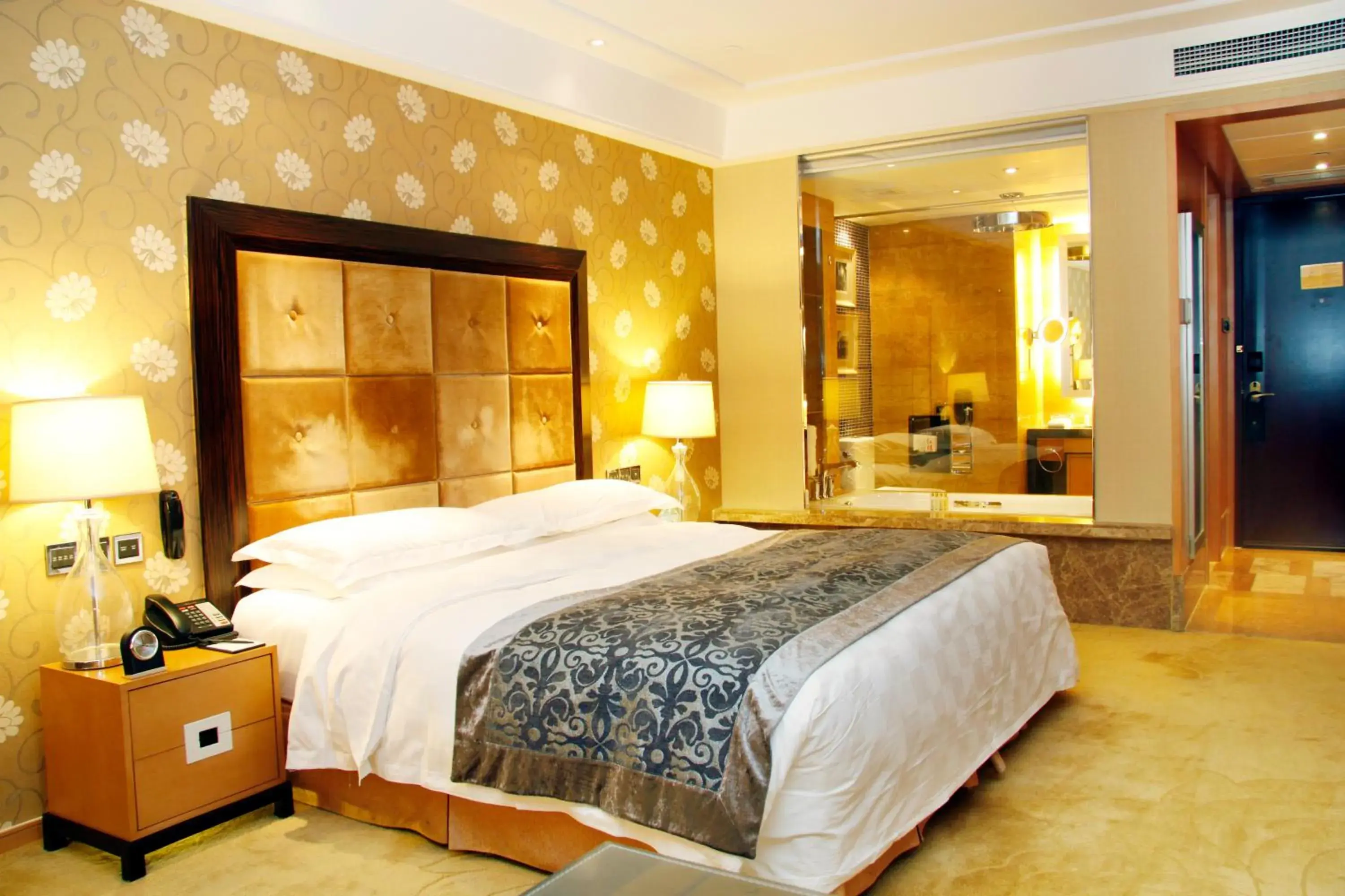 Bed in Radegast Hotel CBD Beijing