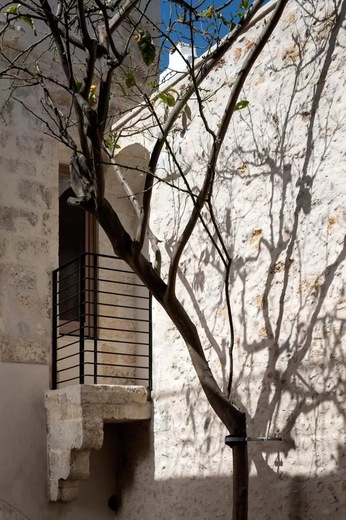 Property building in Sutor Chic Manor hotel