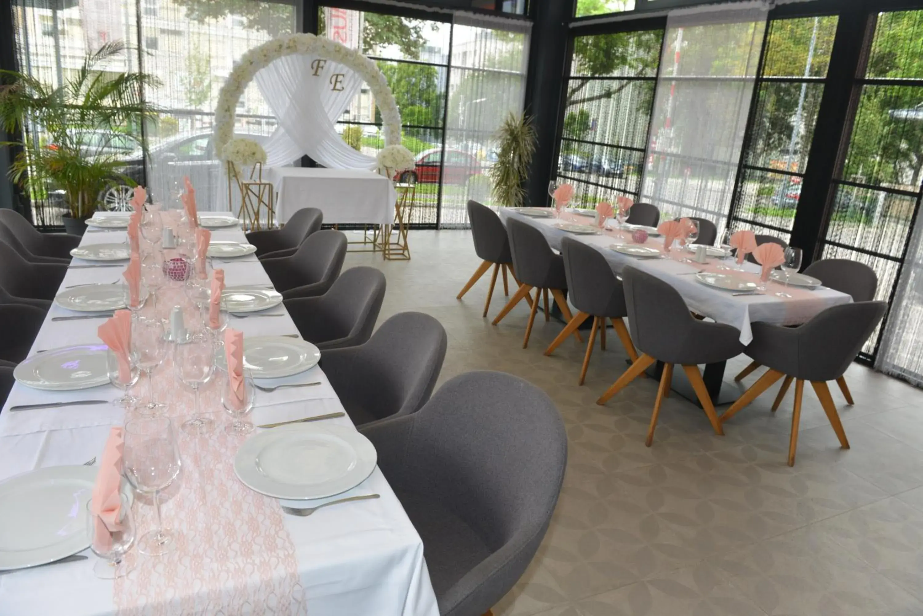 Restaurant/Places to Eat in Primus Hotel & Apartments