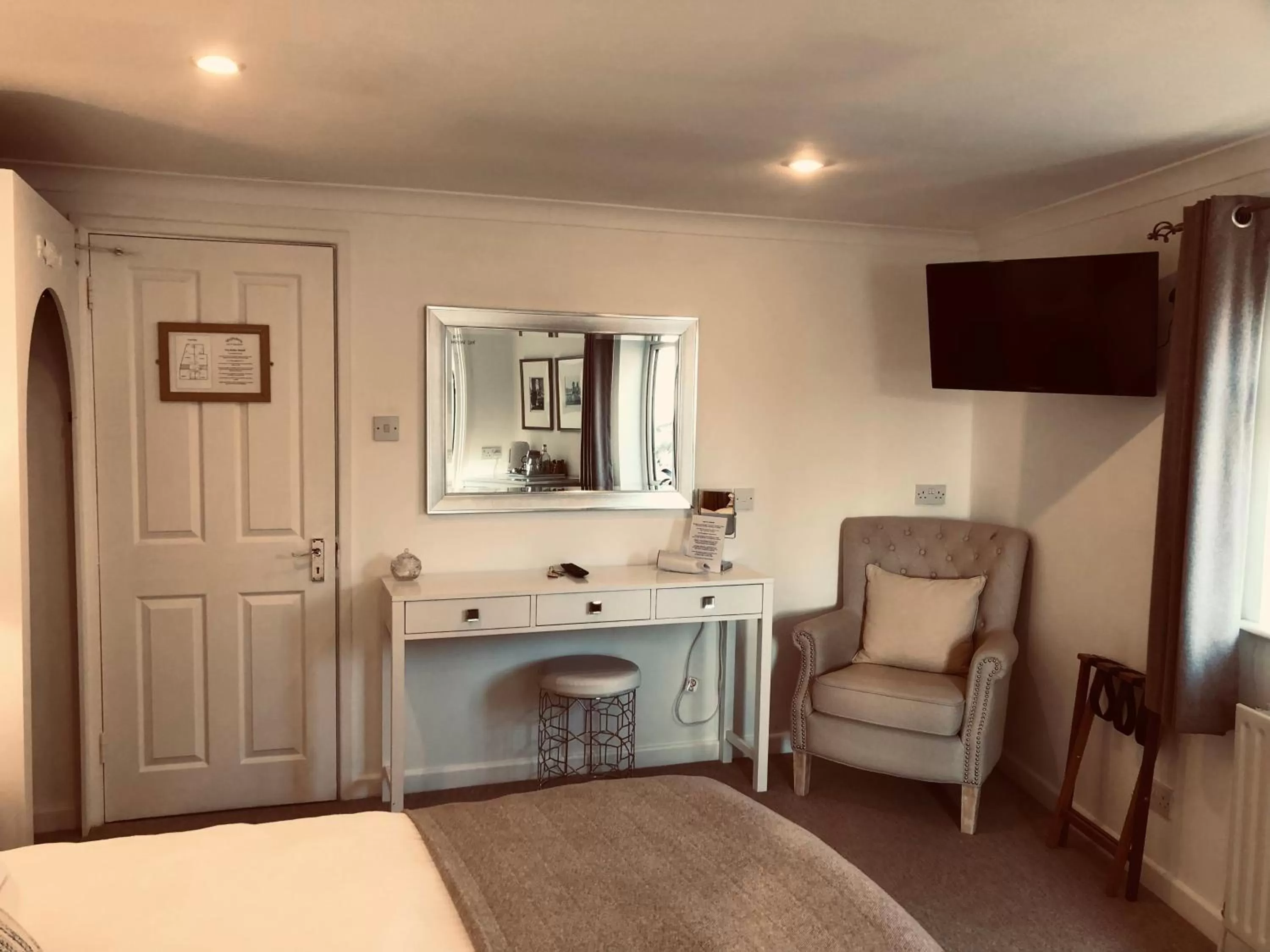 TV/Entertainment Center in Websters Bed & Breakfast