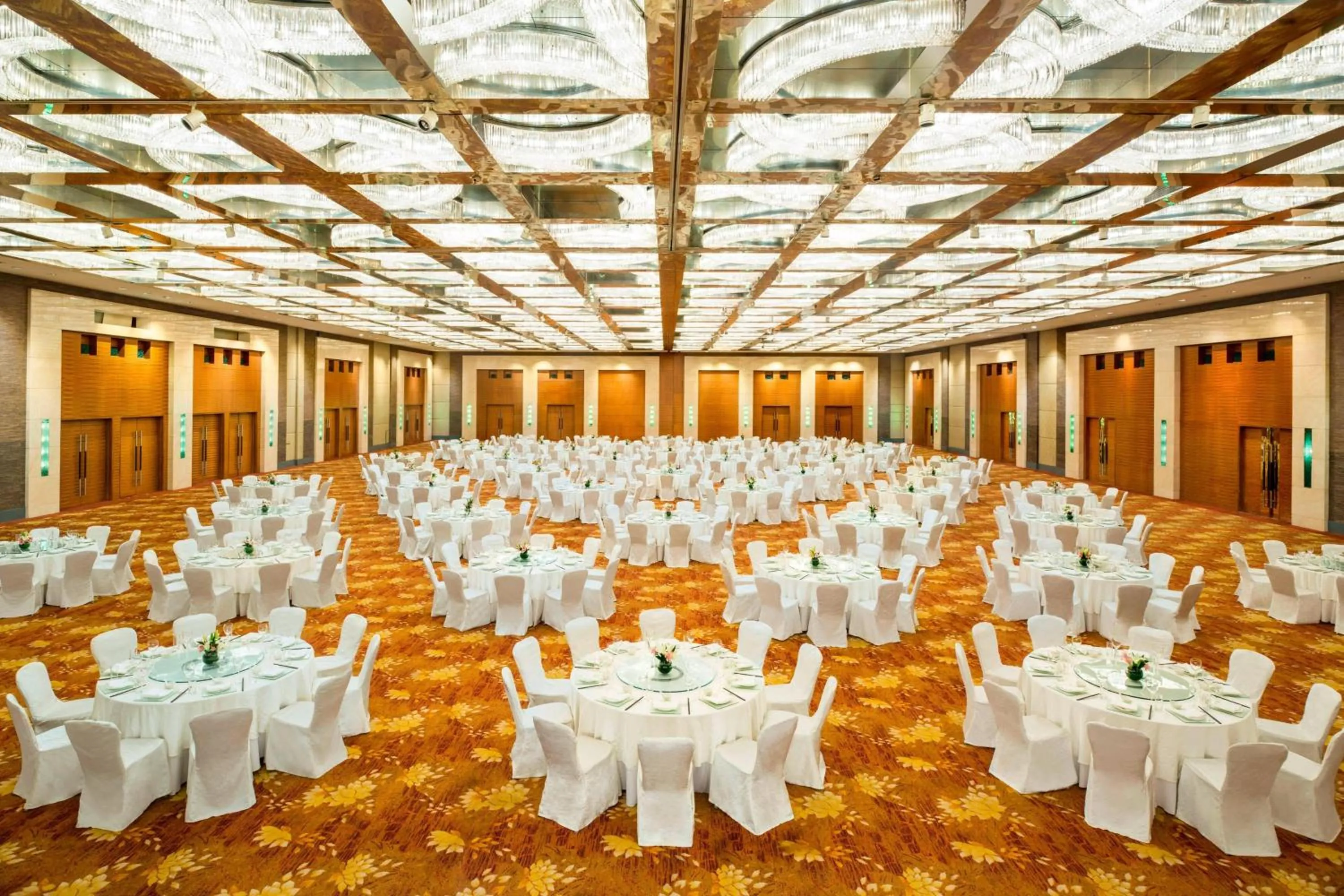 Meeting/conference room in The Yuluxe Sheshan, Shanghai, A Tribute Portfolio Hotel