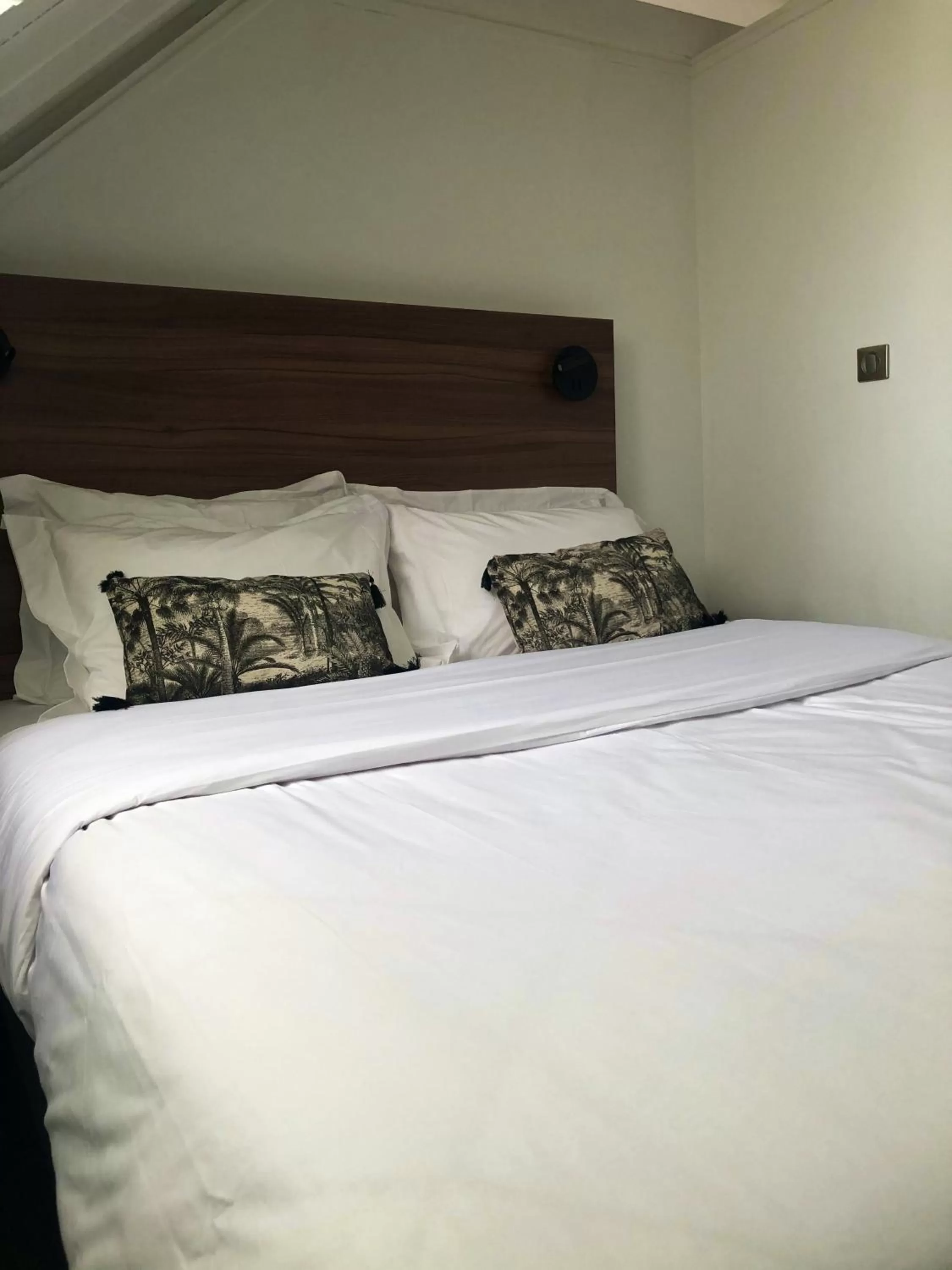 Bed in Eclipse Belle Etoile Appart'hôtel