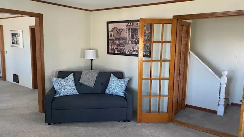 Seating Area in Union Bluff Hotel