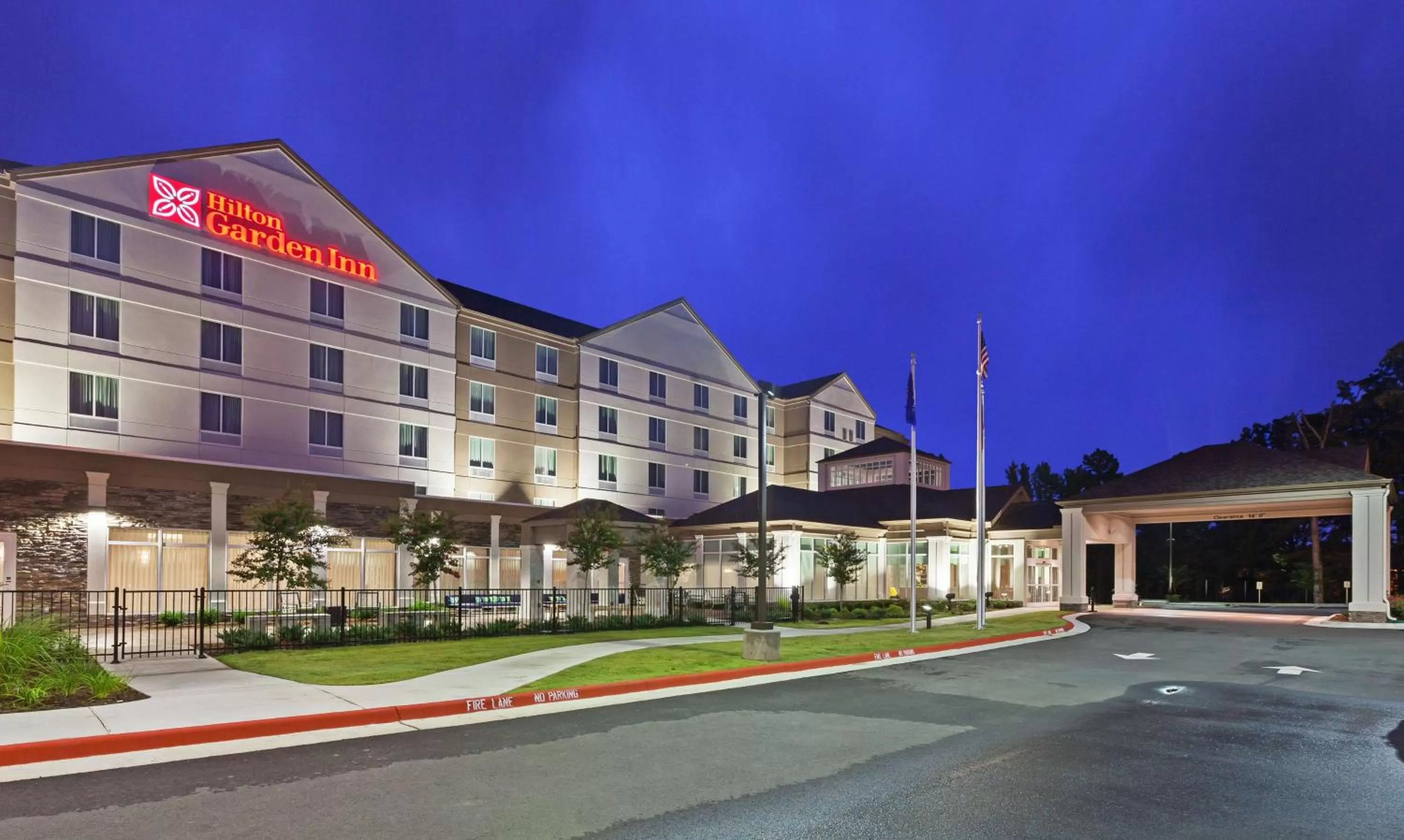 Property building in Hilton Garden Inn West Little Rock
