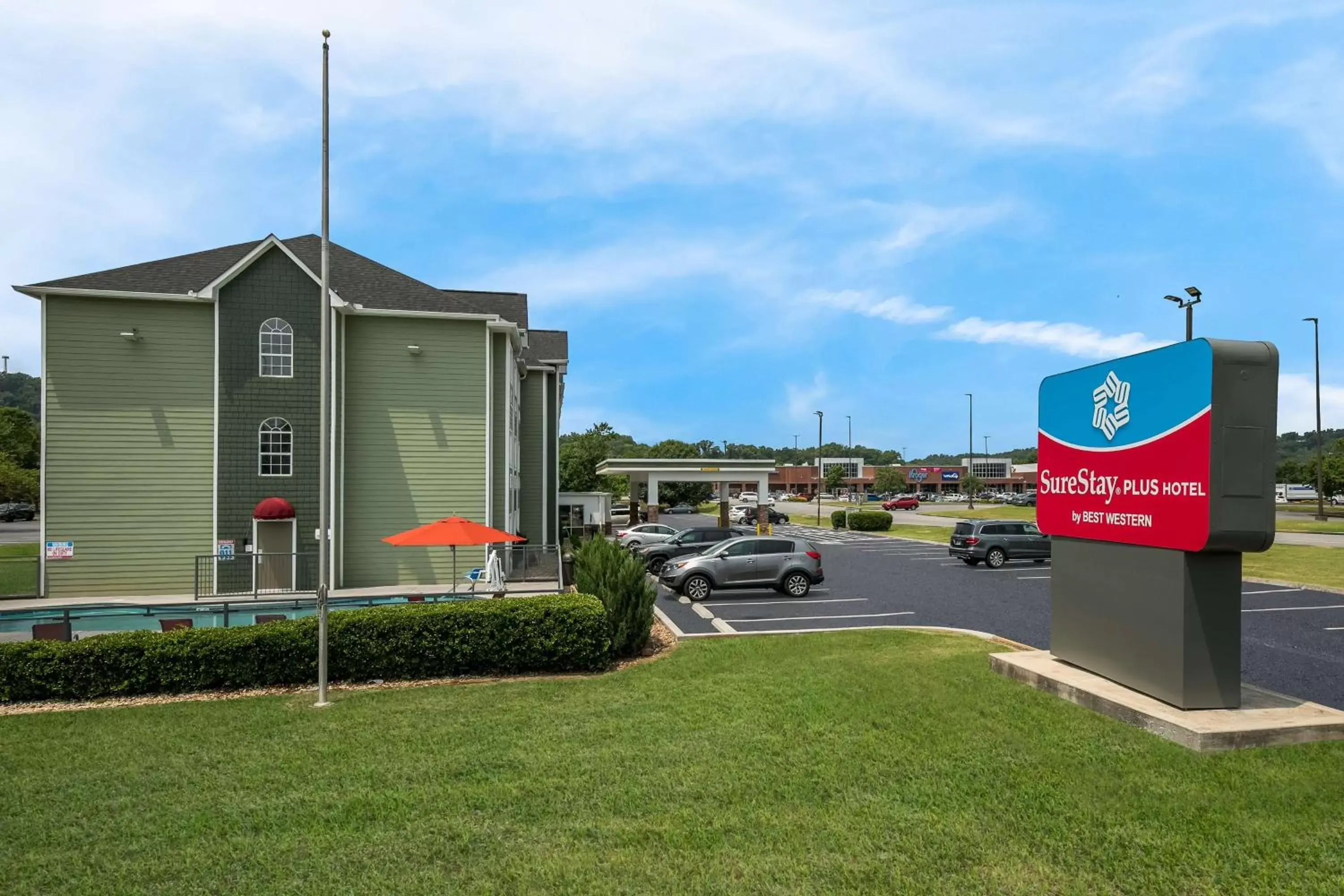 Property Building in SureStay Plus Hotel by Best Western Sevierville