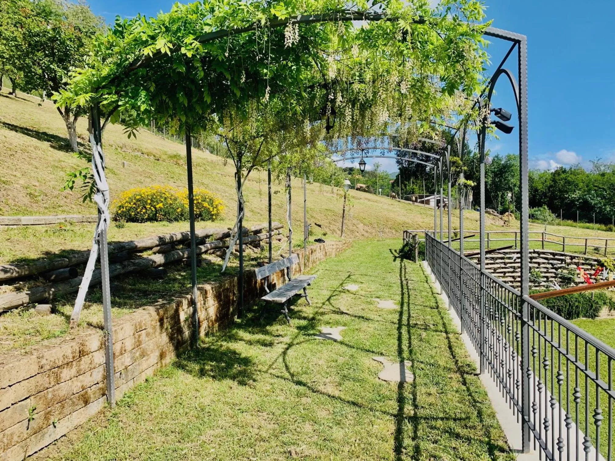 Garden in Le Stanze del Brigante