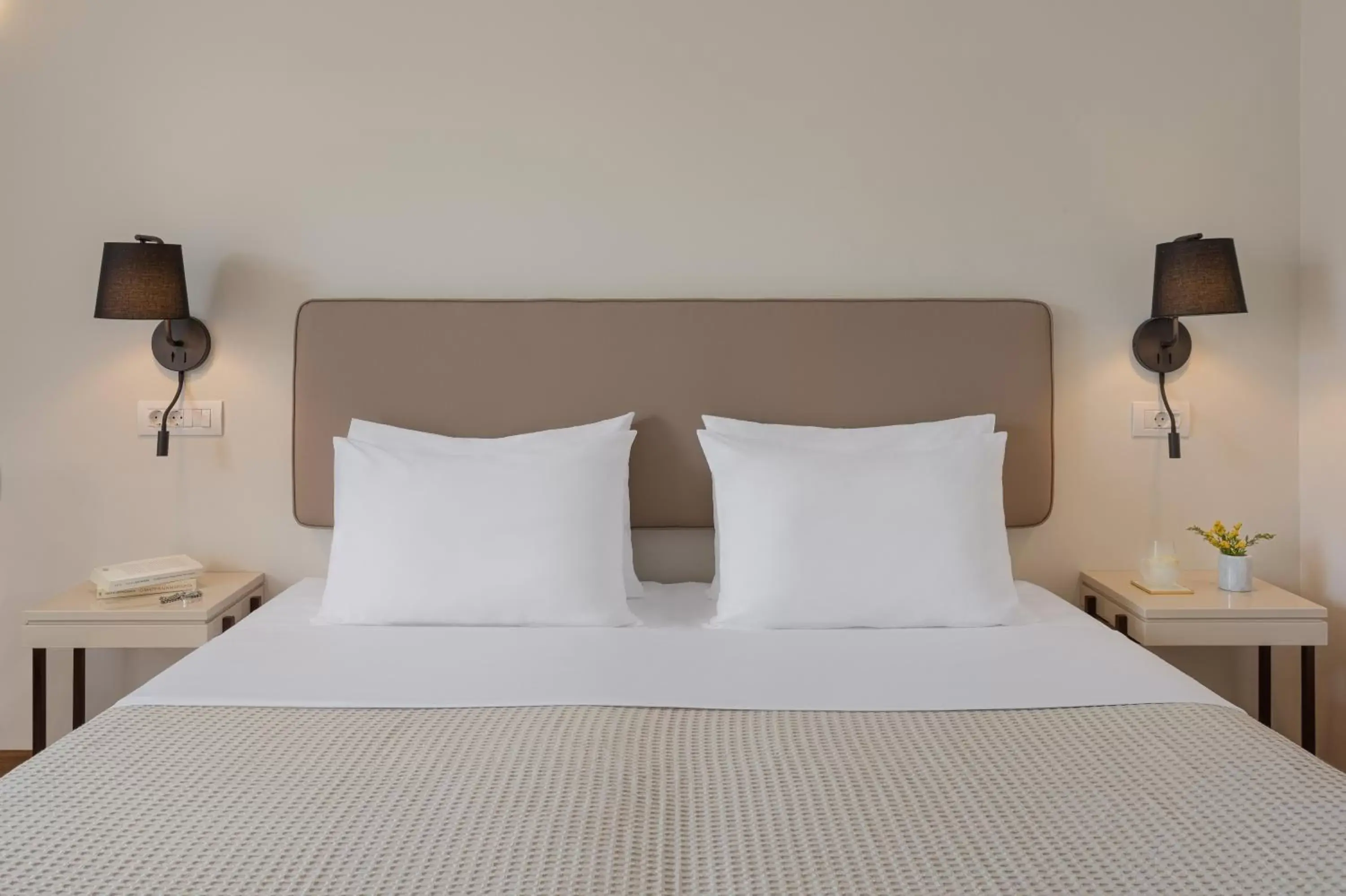 Bedroom, Bed in Preveza City Comfort Hotel