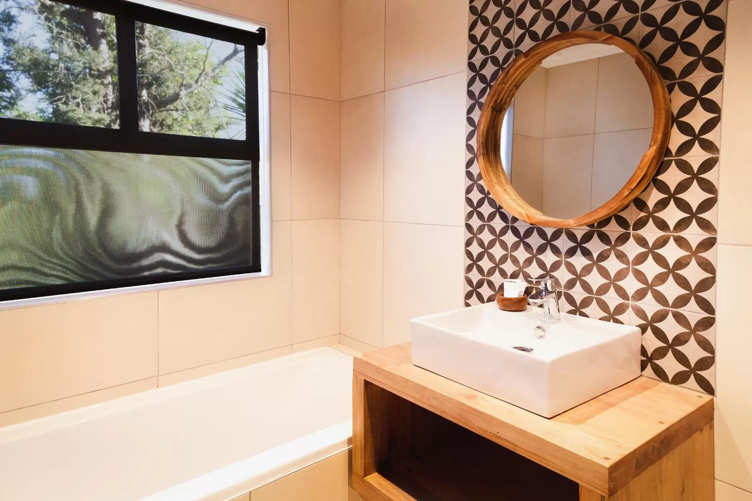 Luxury Double Room in Loerie Guest Lodge Luxury Double Room in Loerie Guest Lodge