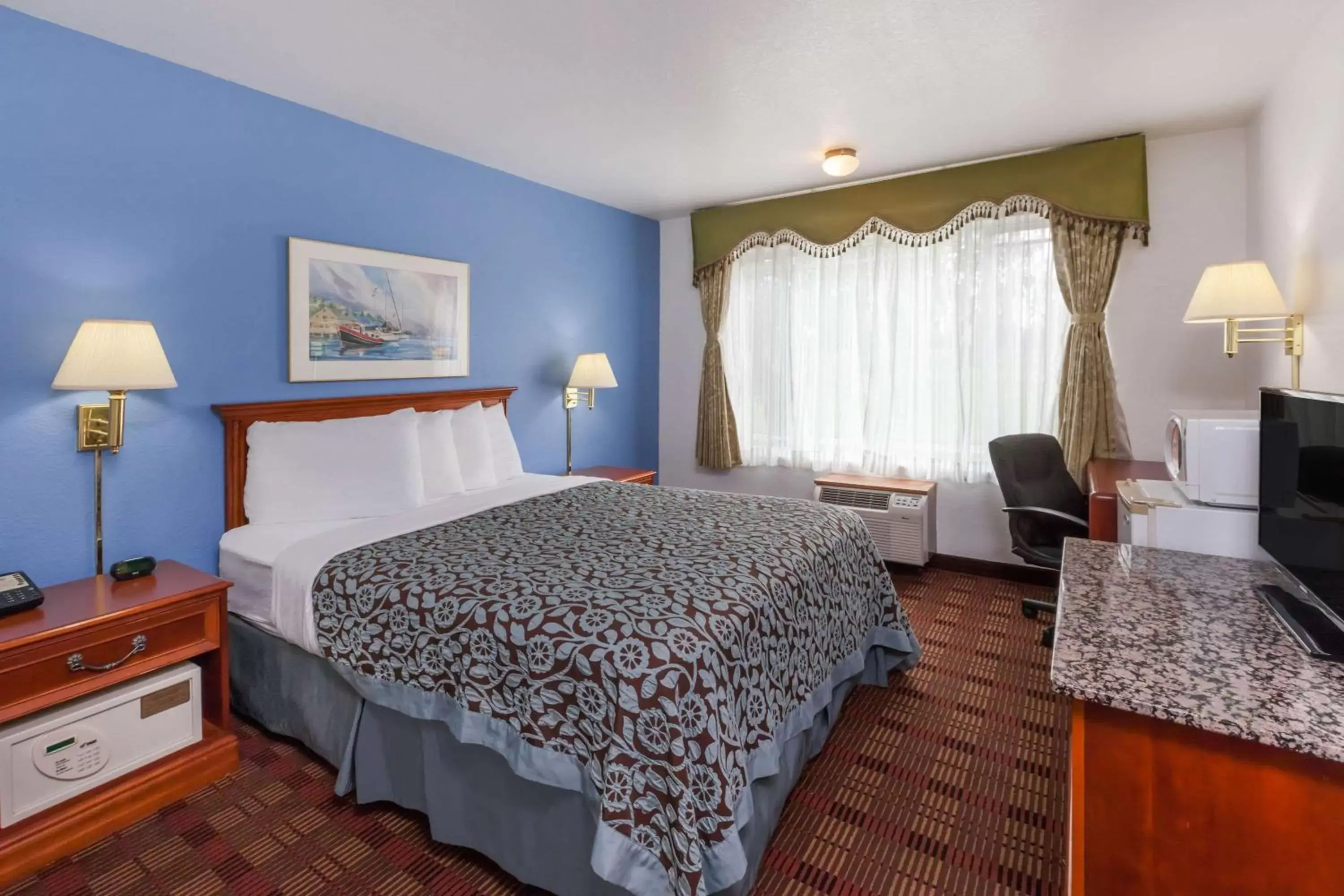 Photo of the whole room in Days Inn by Wyndham Holland
