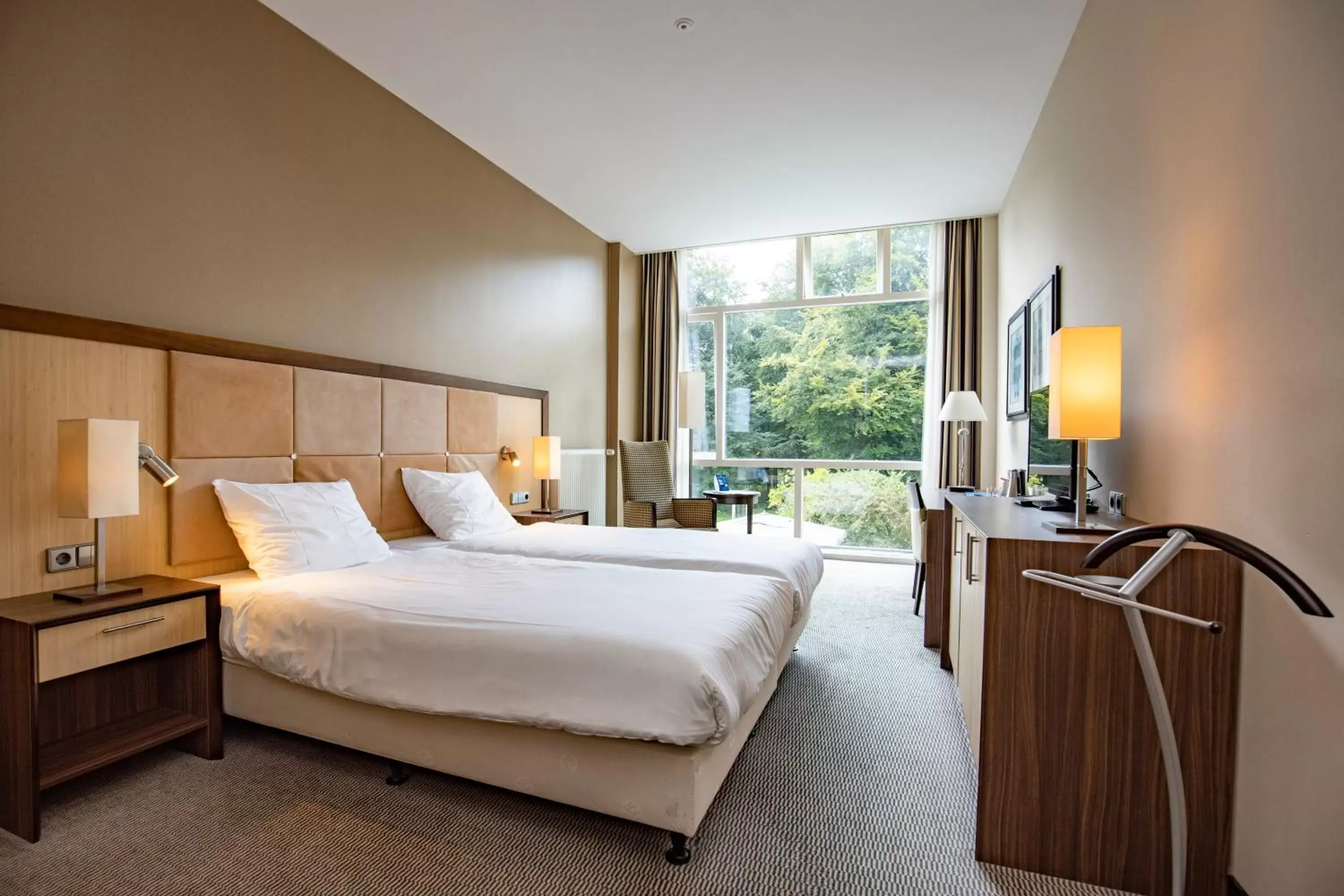 Bedroom, Bed in Fletcher Hotel Restaurant Amersfoort Bedroom, Bed in Fletcher Hotel Restaurant Amersfoort