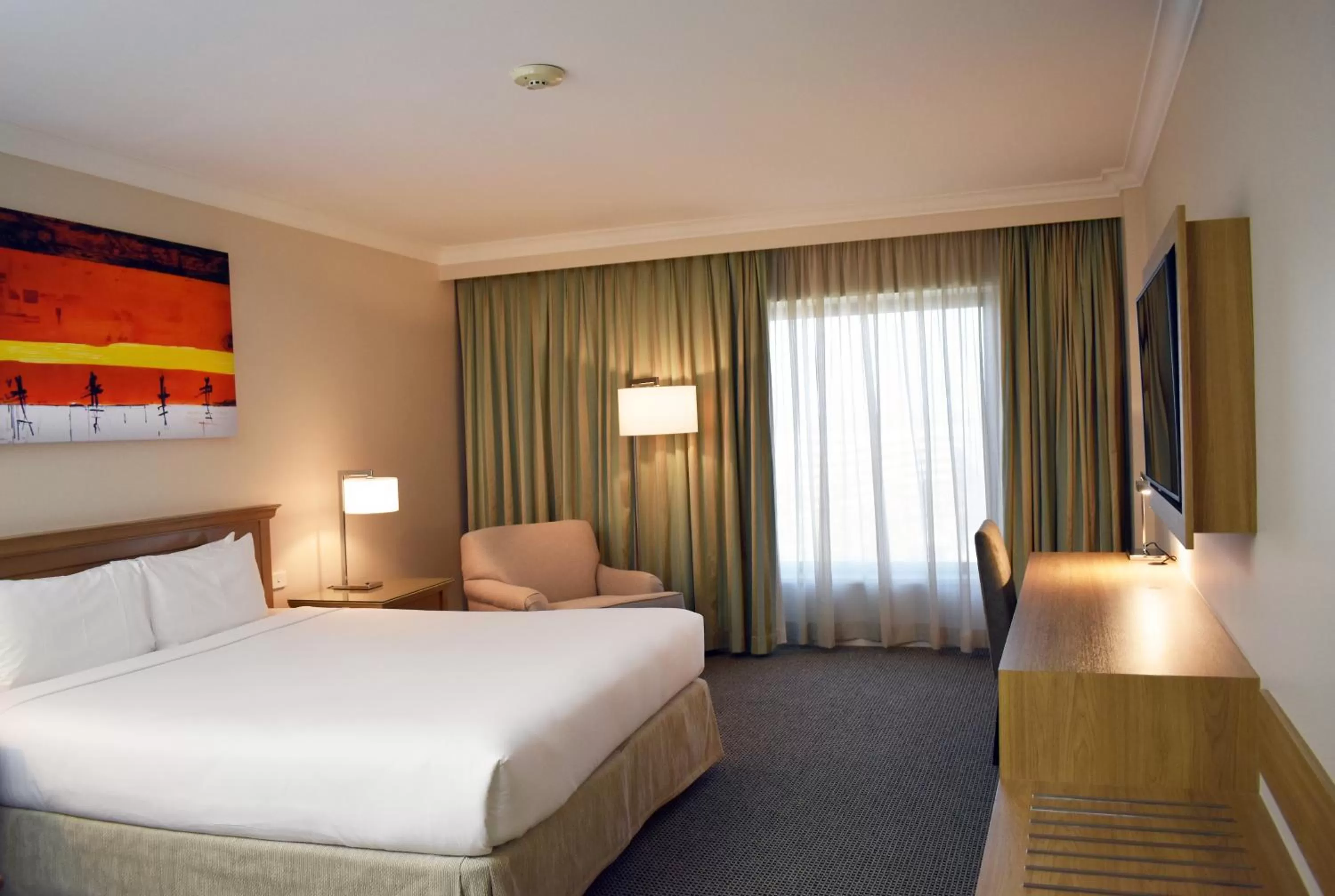 Bedroom, Bed in Stamford Plaza Sydney Airport Hotel & Conference Centre