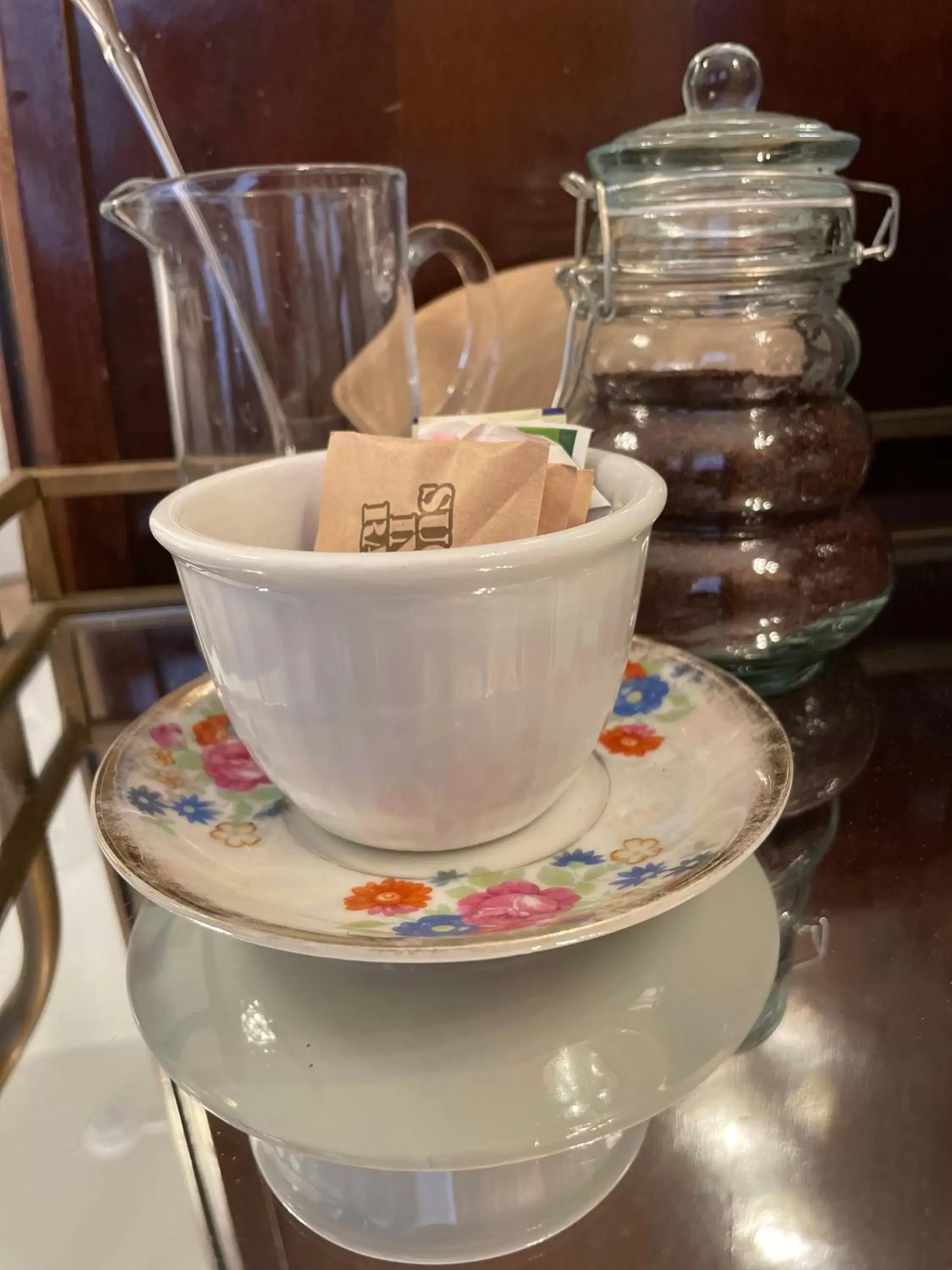 Coffee/tea facilities in Flora House Denver
