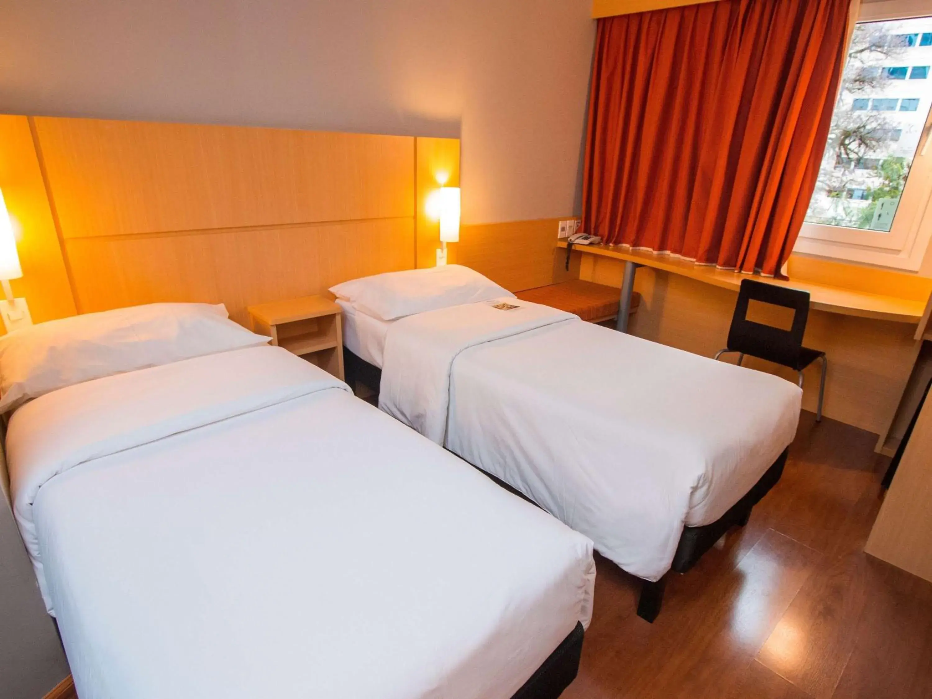 Bedroom, Bed in ibis Asuncion