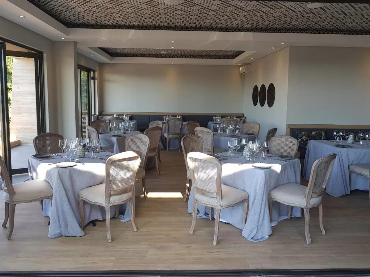 Restaurant/places to eat in Endless Horizons Boutique Hotel