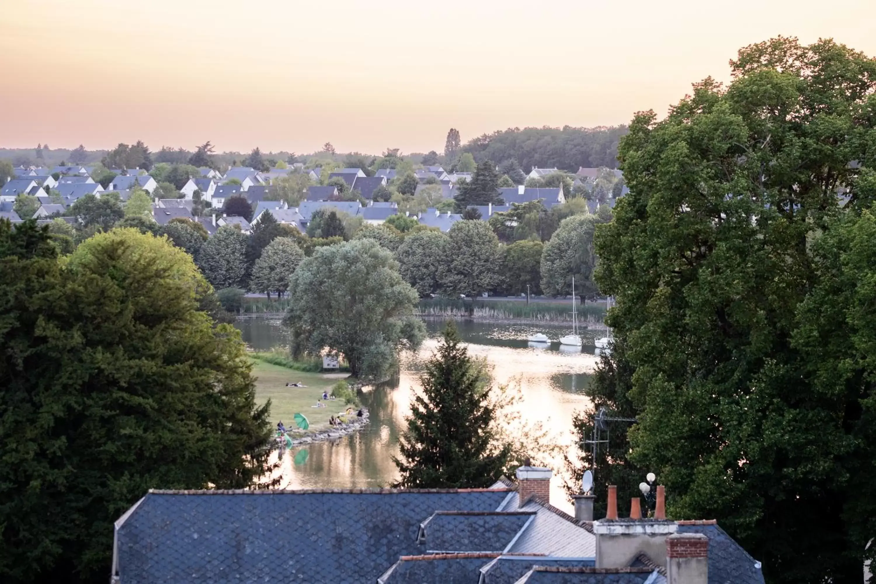 Nearby landmark, Pool View in Mercure Tours Sud