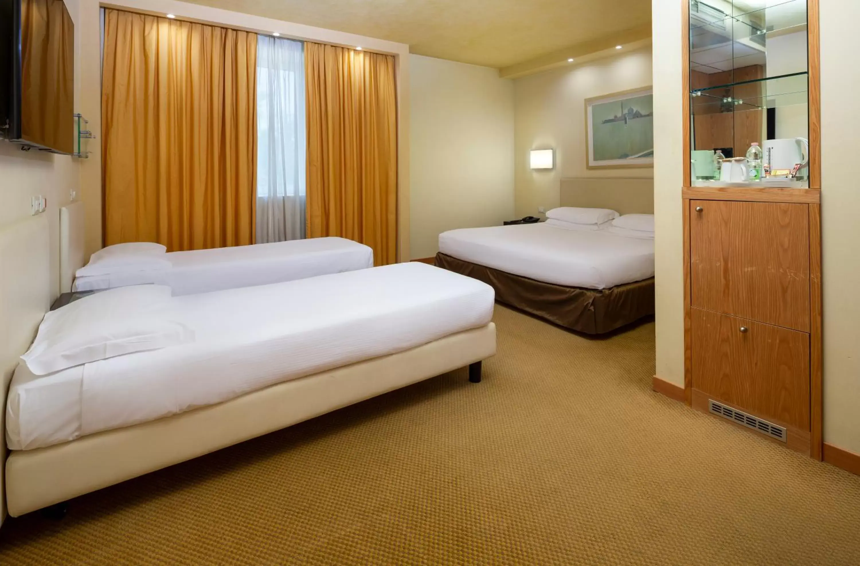 Photo of the whole room, Bed in Crowne Plaza Padova, an IHG Hotel