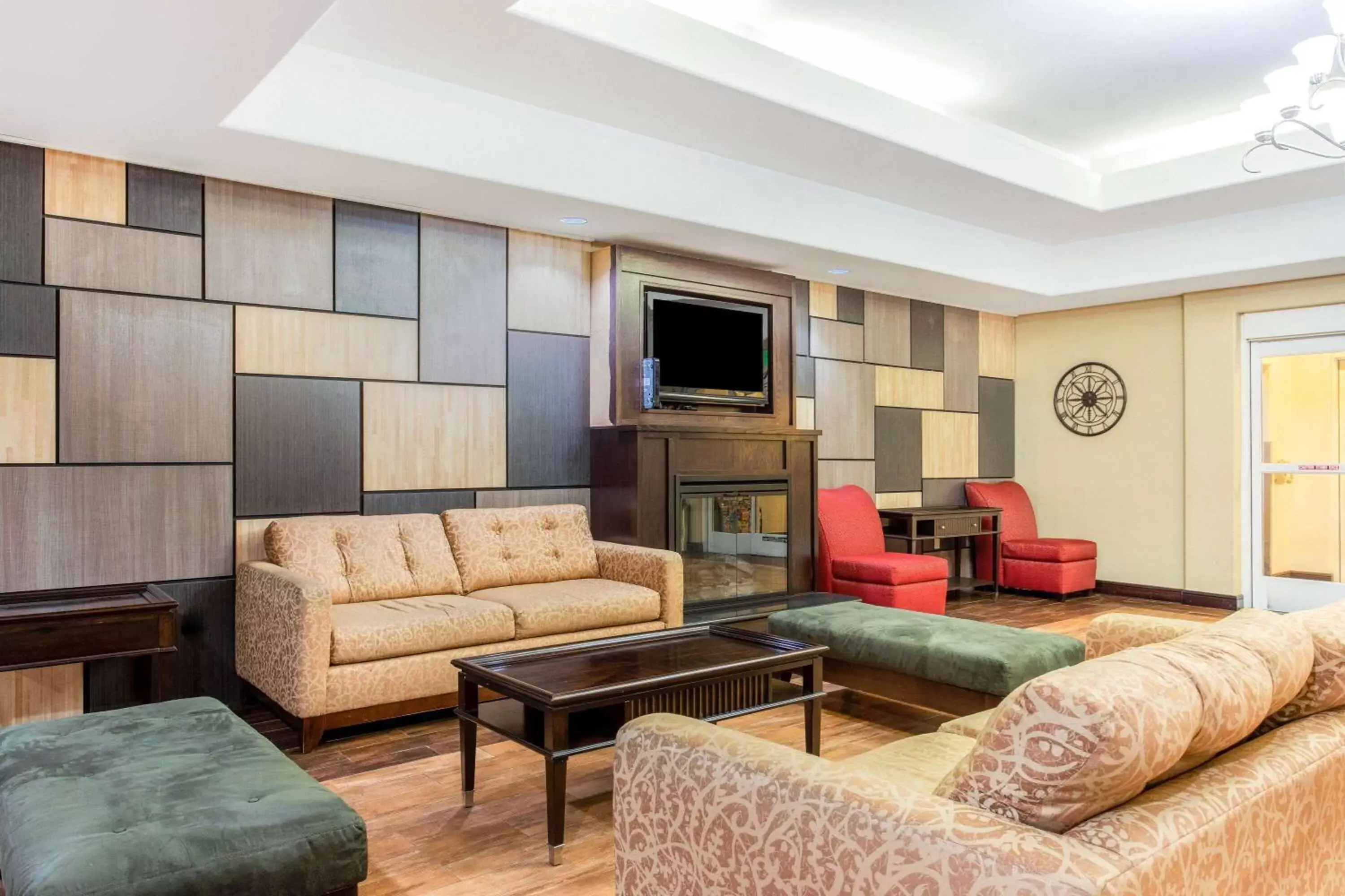 Lobby or reception in La Quinta by Wyndham Ennis Lobby or reception in La Quinta by Wyndham Ennis