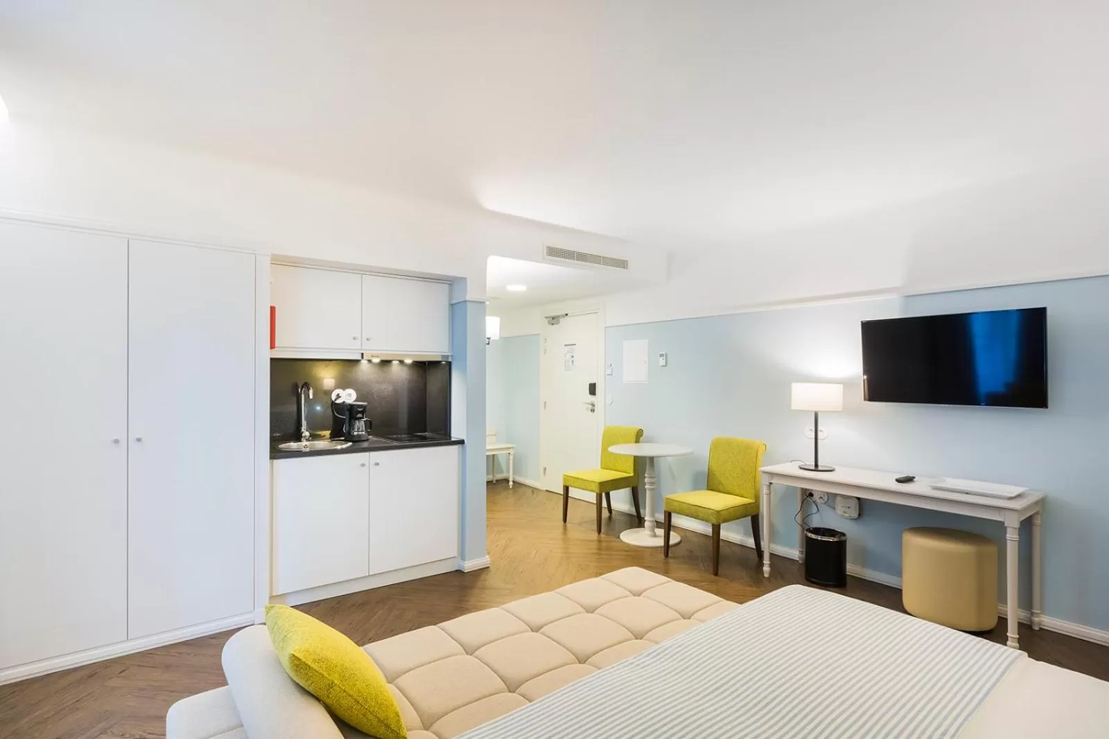 Kitchen or kitchenette in Castanheiro Boutique Hotel