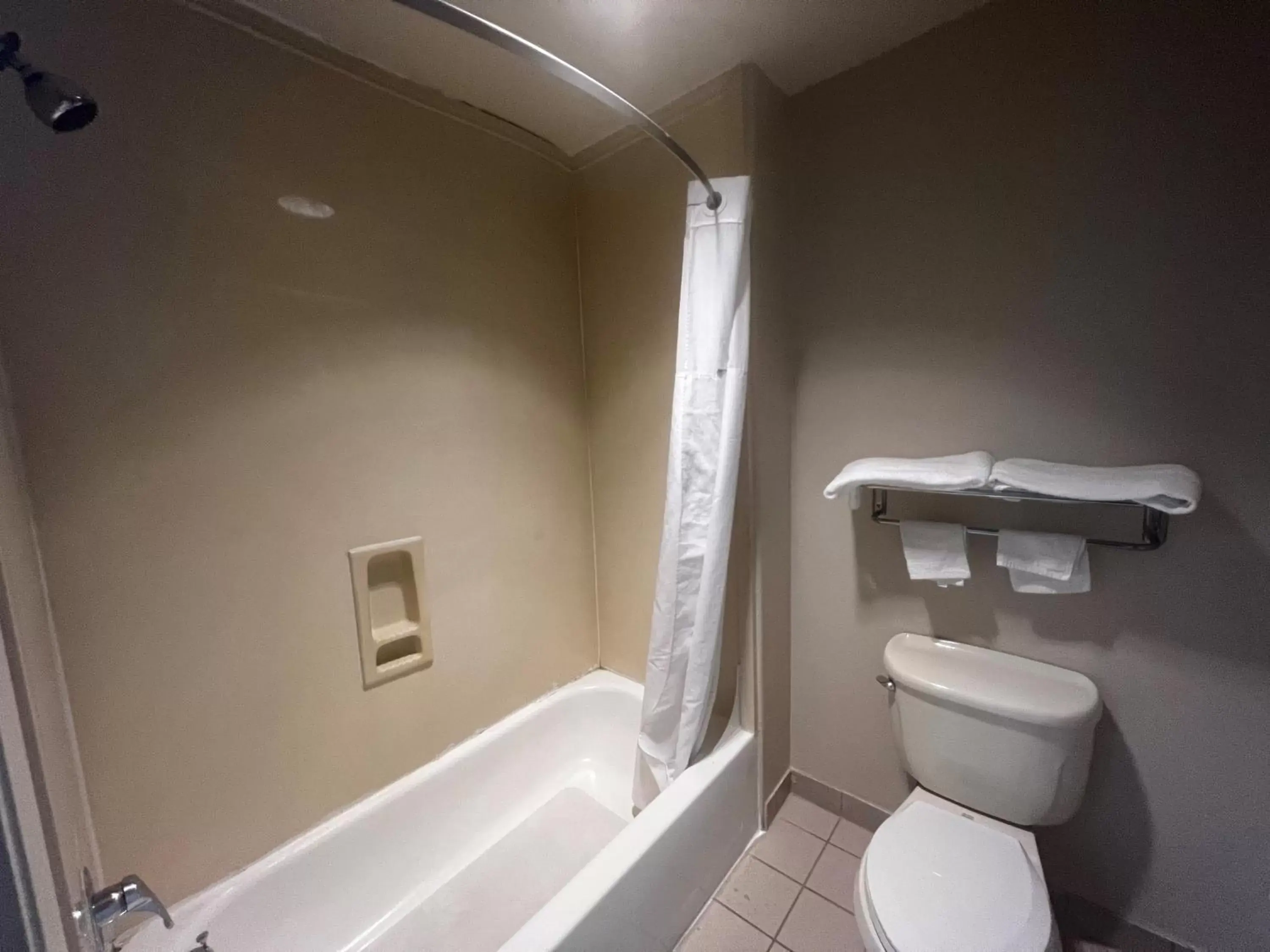 Bathroom in Super 8 by Wyndham Baytown I-10