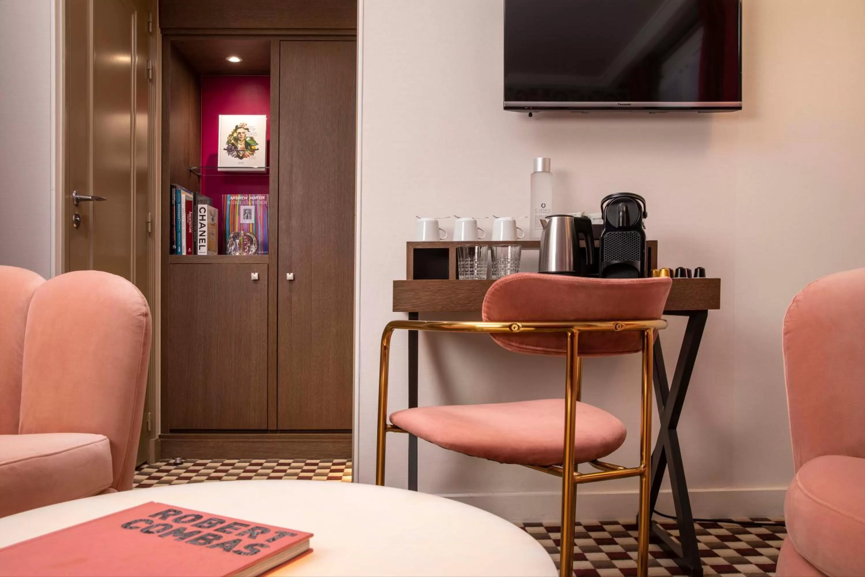 Living room in Hotel Phileas Lazare & Spa - Opera