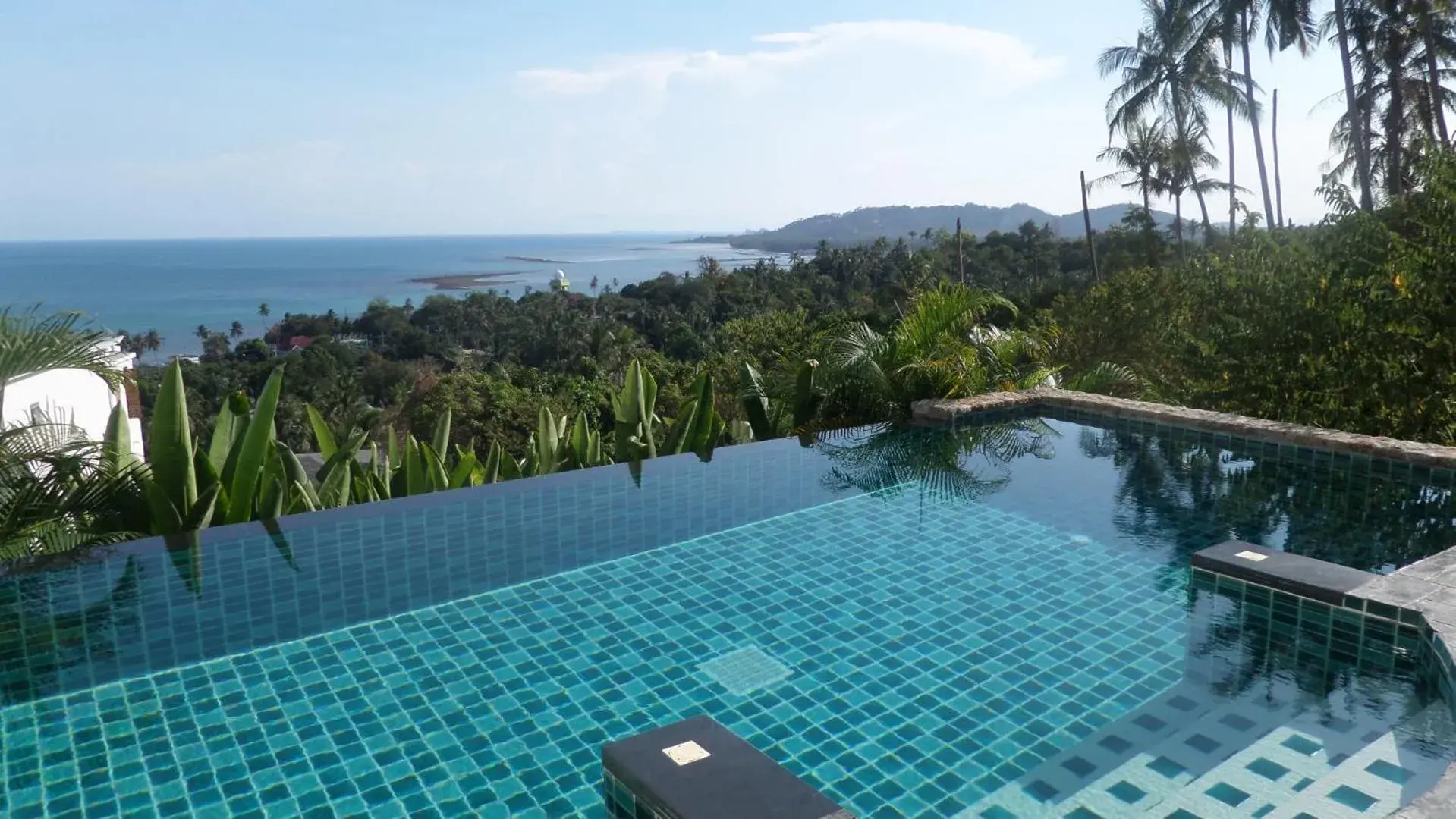 Pool View in Tropical Sea View Residence