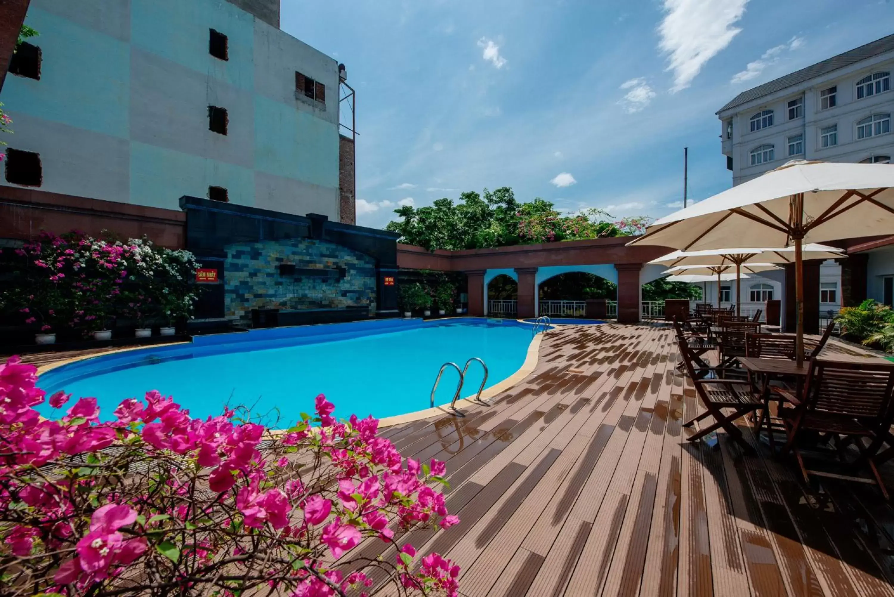 Pool view, Swimming Pool in Lao Cai Star Hotel