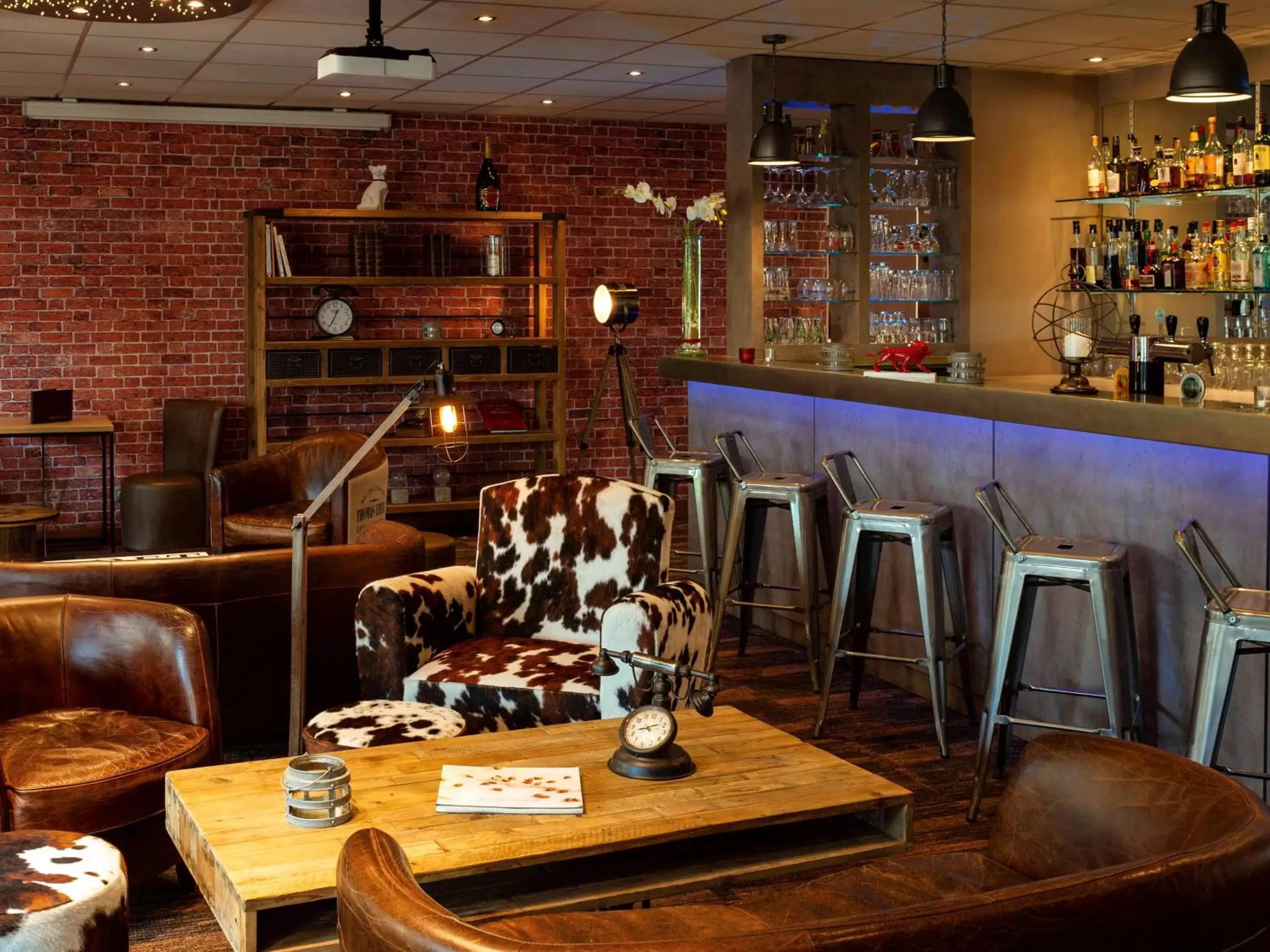 Restaurant/places to eat, Lounge/Bar in Mercure Lyon Est Chaponnay