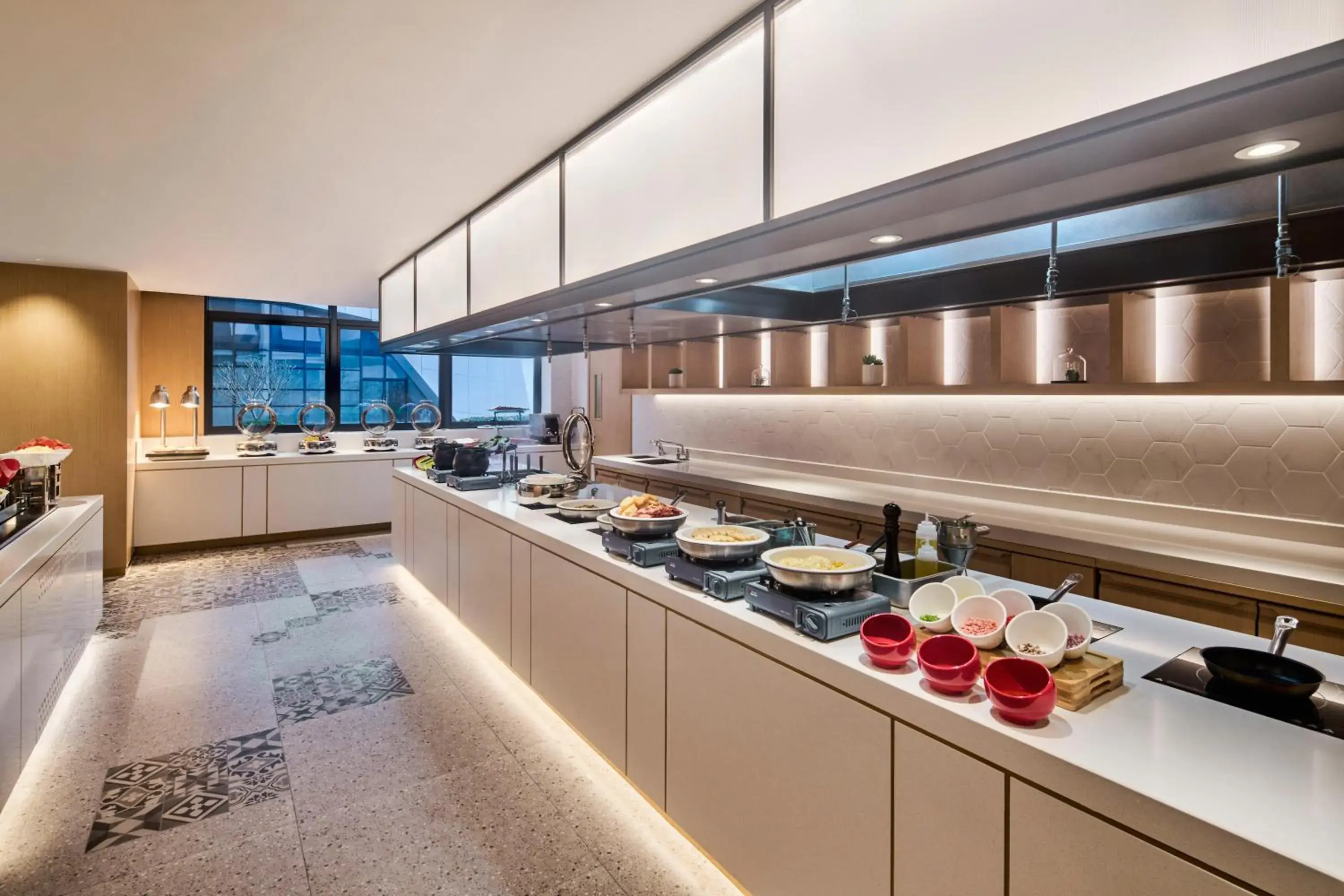 Restaurant/places to eat in Hilton Garden Inn Zhuhai Jinan University Restaurant/places to eat in Hilton Garden Inn Zhuhai Jinan University