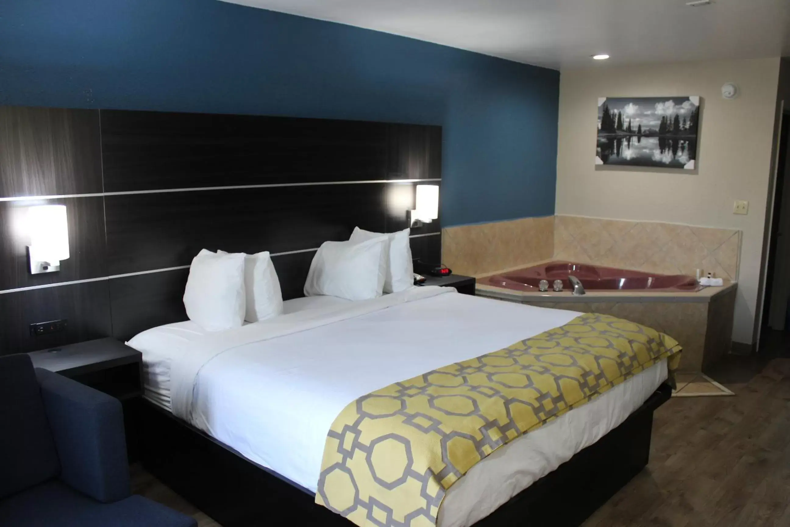 Bed in Baymont Inn & Suites