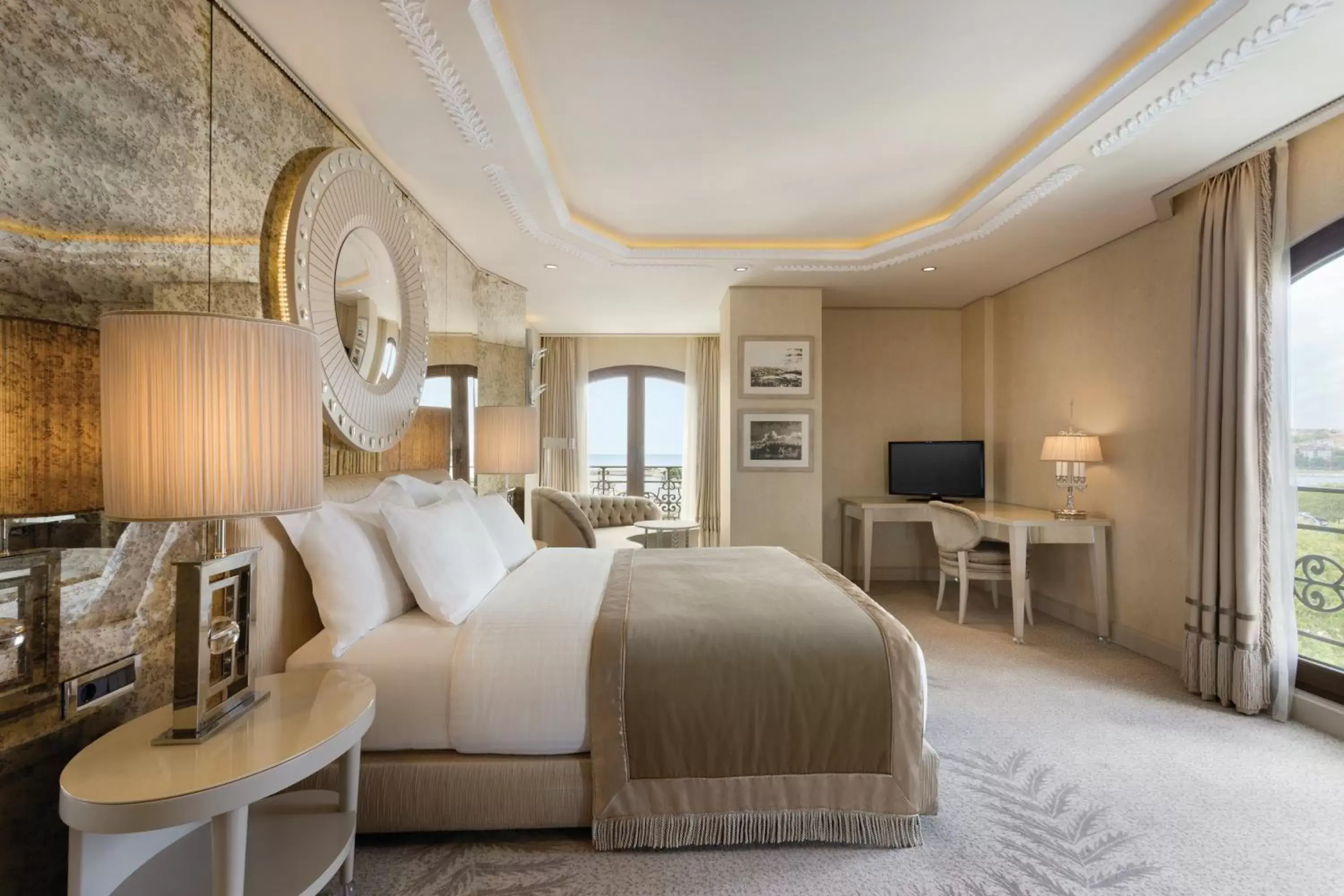 Day, Room Photo in Wyndham Grand Istanbul Kalamış Marina Hotel
