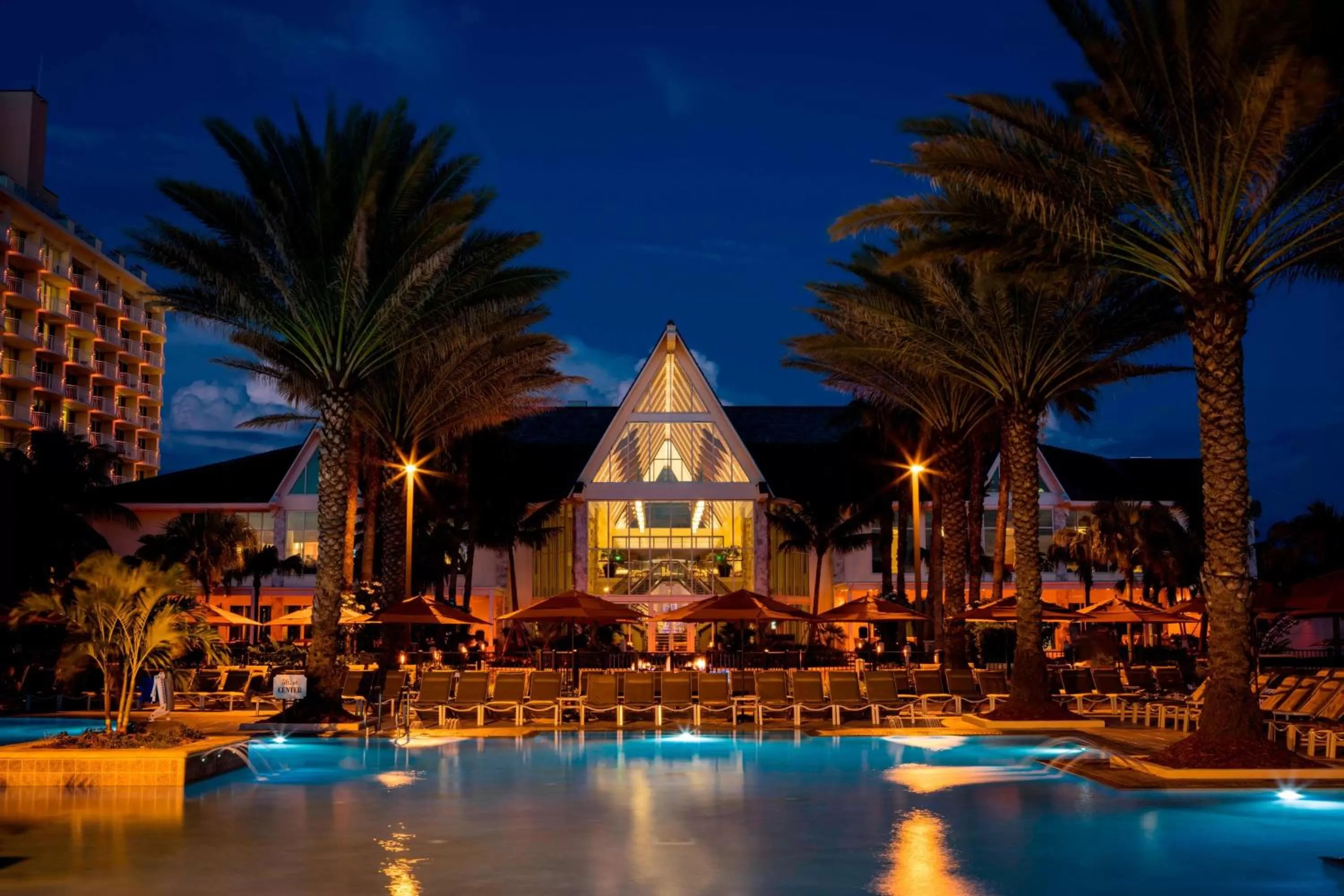 Swimming pool in JW Marriott Marco Island Beach Resort